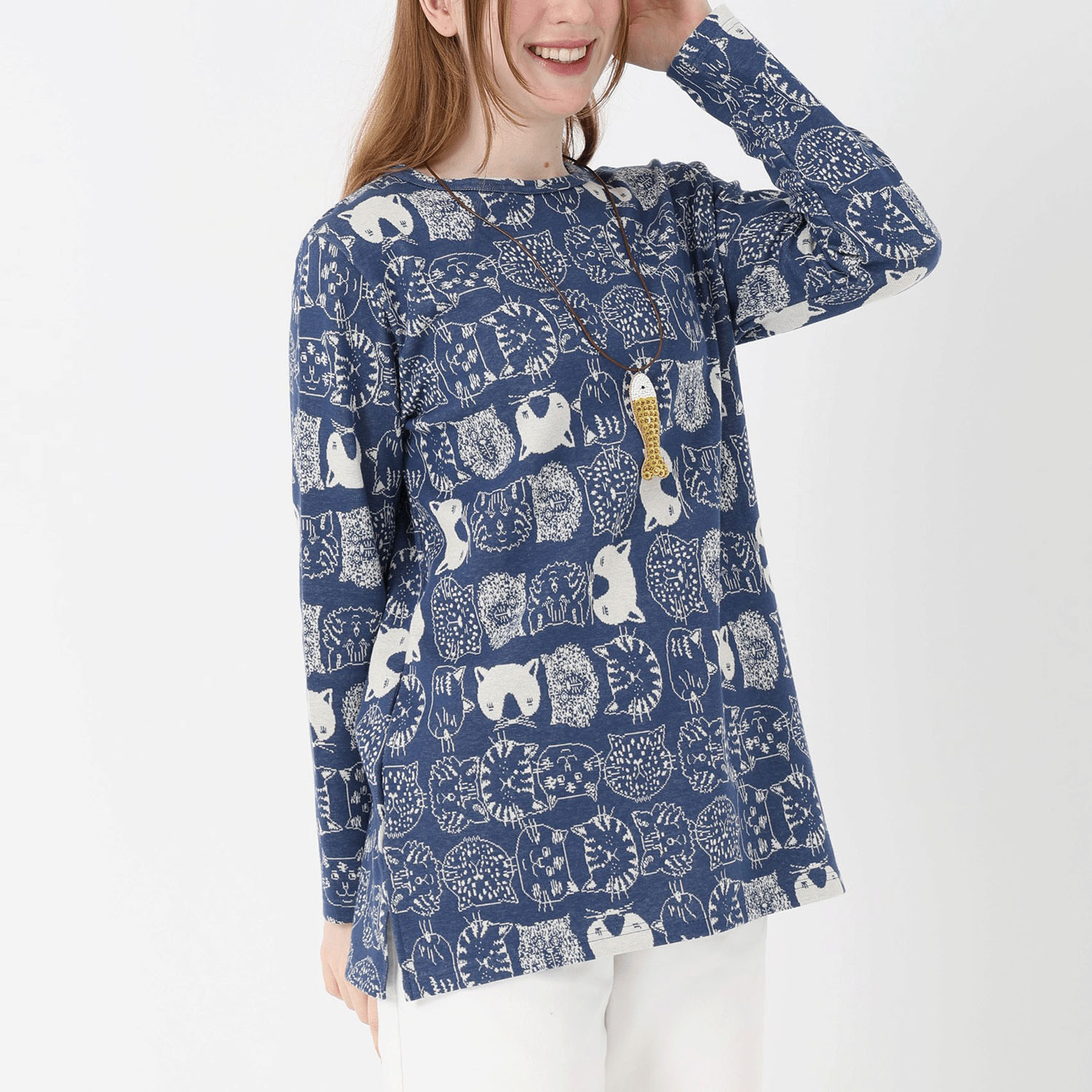 T’BIS STUDIO 長袖ネコ柄Wジャカードチュニック丈カットソー