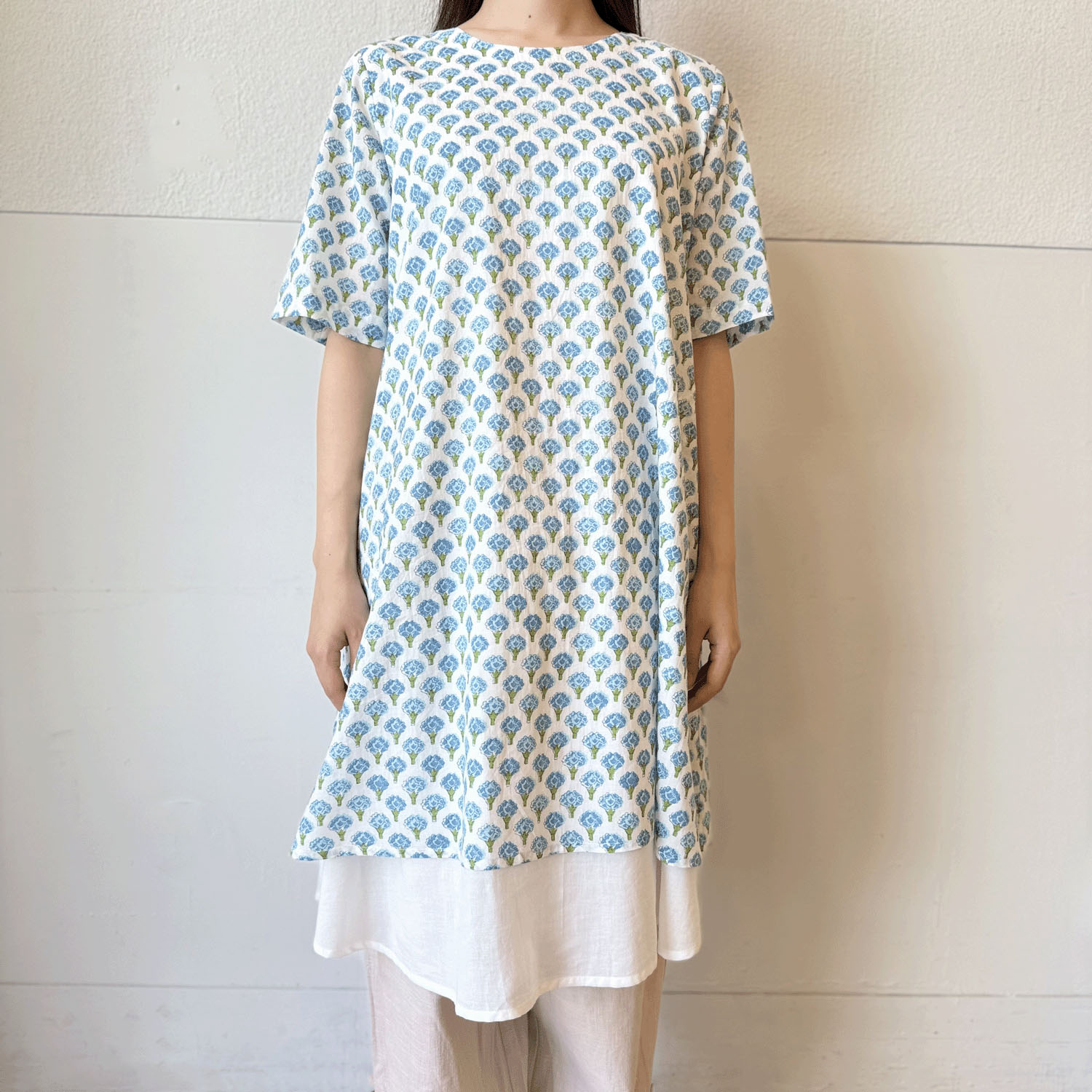 インディゴ フラワープリントダブルワンピース - 画像3