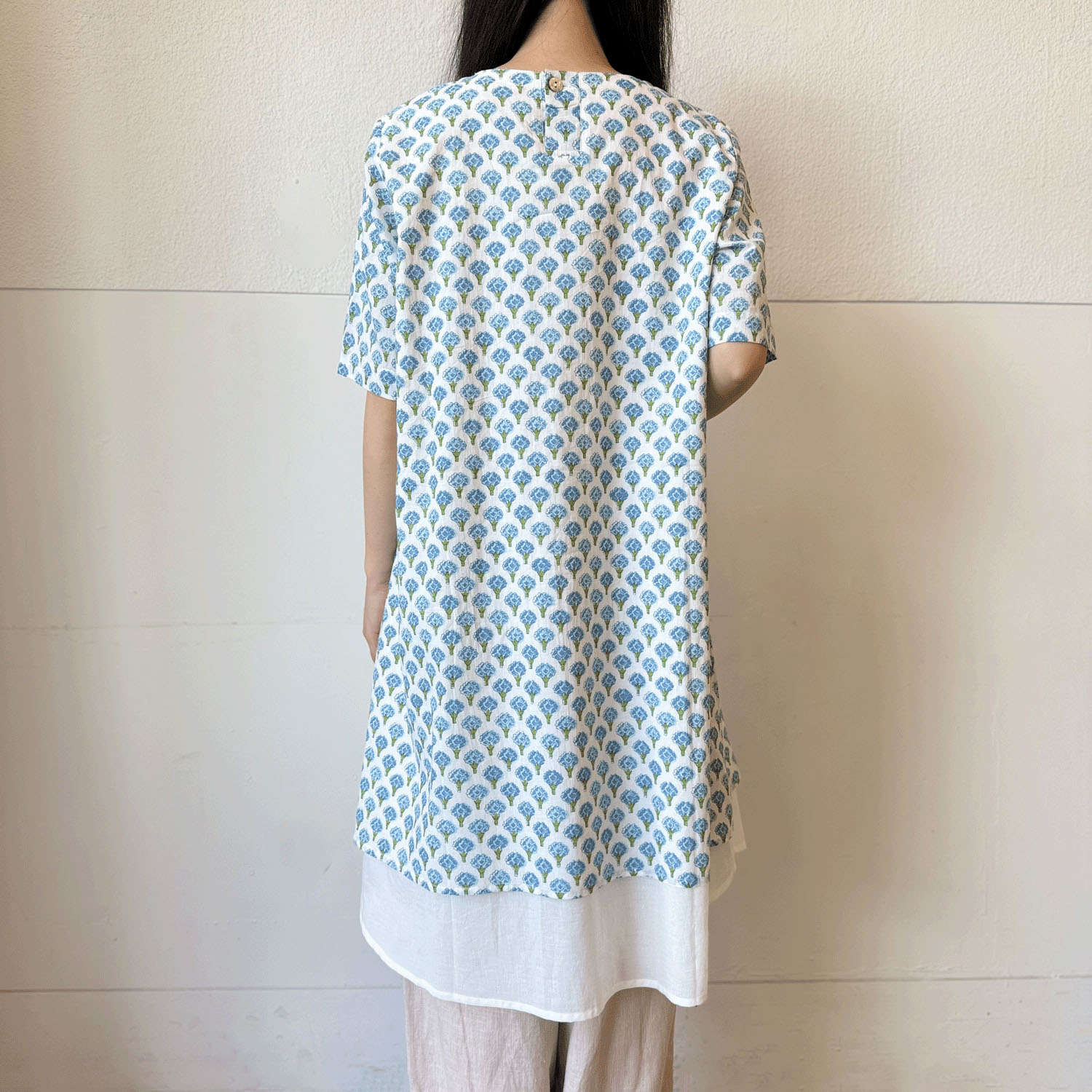 インディゴ フラワープリントダブルワンピース - 画像4