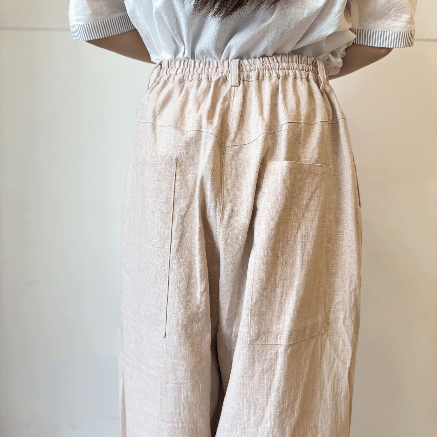 インディゴ 綿麻コクーンパンツ - 画像9