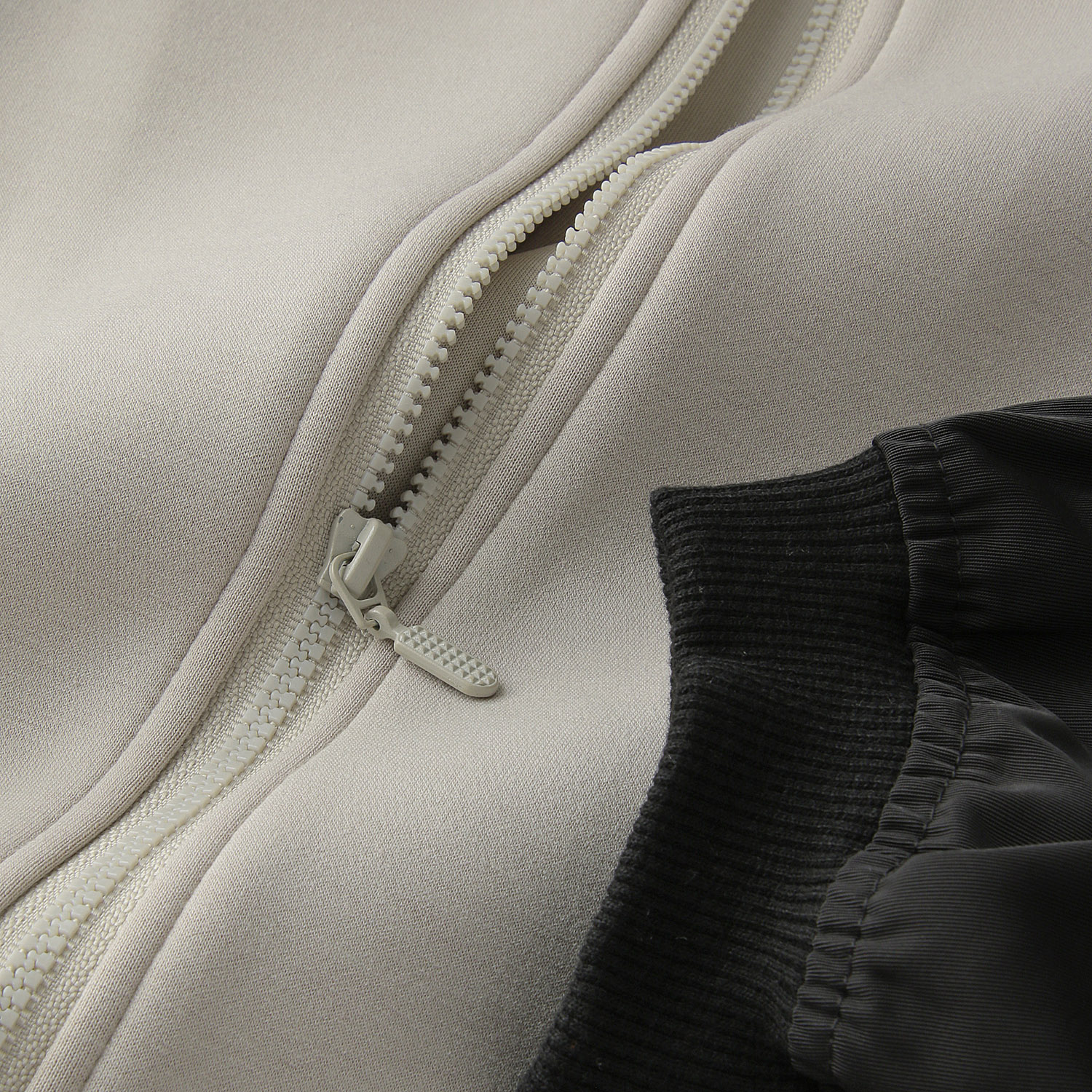 ダンボールニットテープ使いジャケット - 画像5