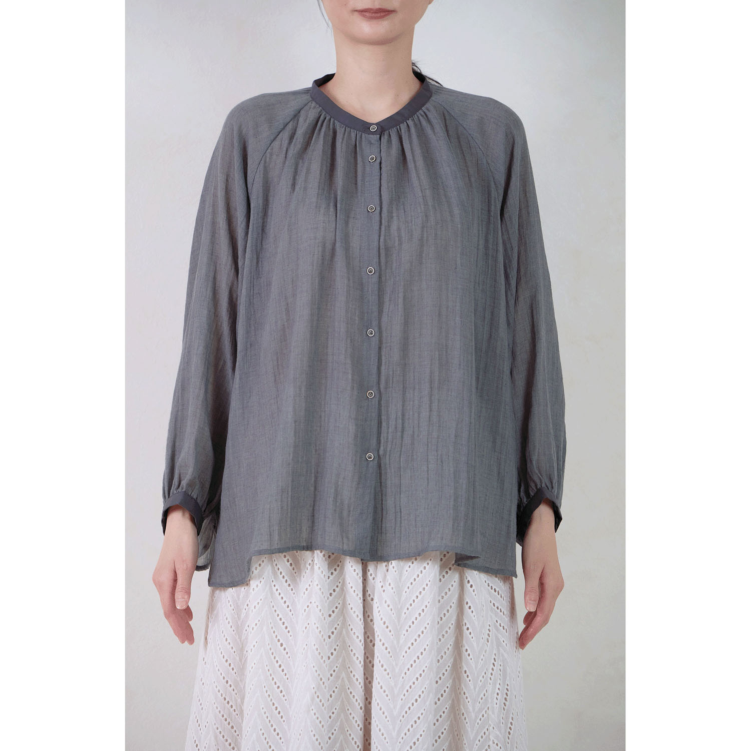 le ciel a tempsdoux 綿混シャンブレーブラウス - 画像3