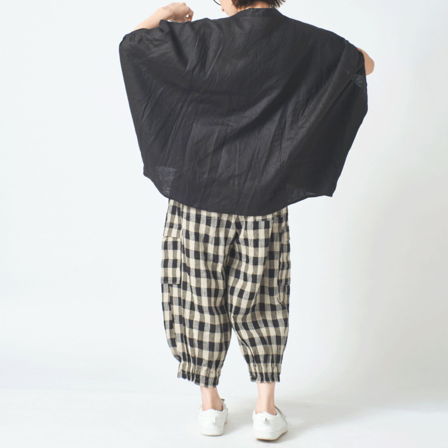 ubasoku バンドカラー縦ピンタック加工本貝釦プルオーバー - 画像13