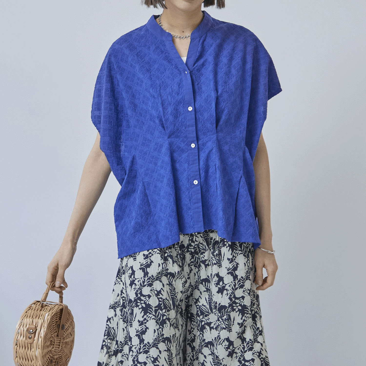 【Insta Live】Fanaka ジオメトリック刺繍ウエストタックフレンチスリーブブラウス