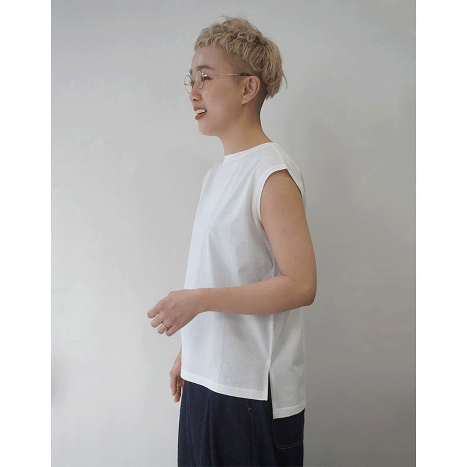 mao made シンプルノースリーブTEE - 画像2