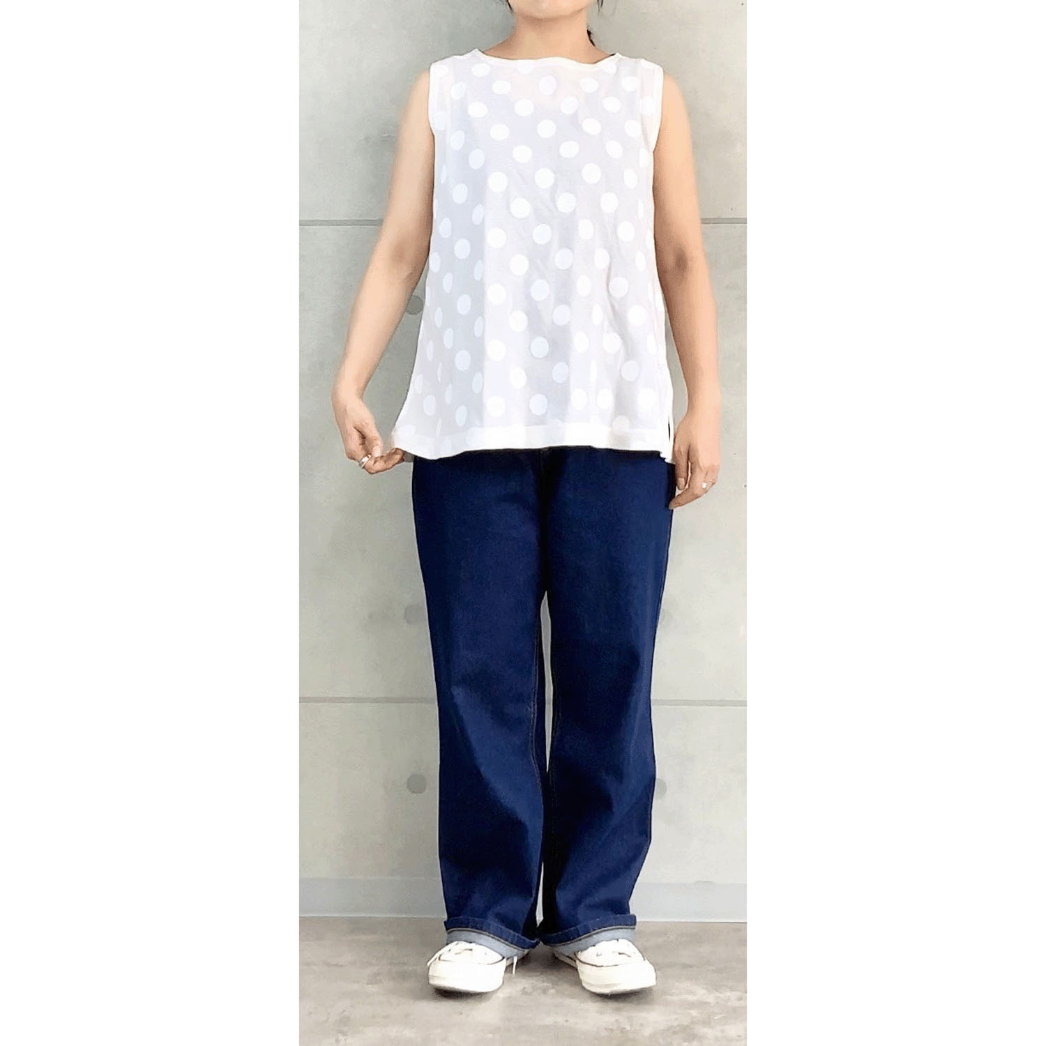 AUG Aラインノースリーブ