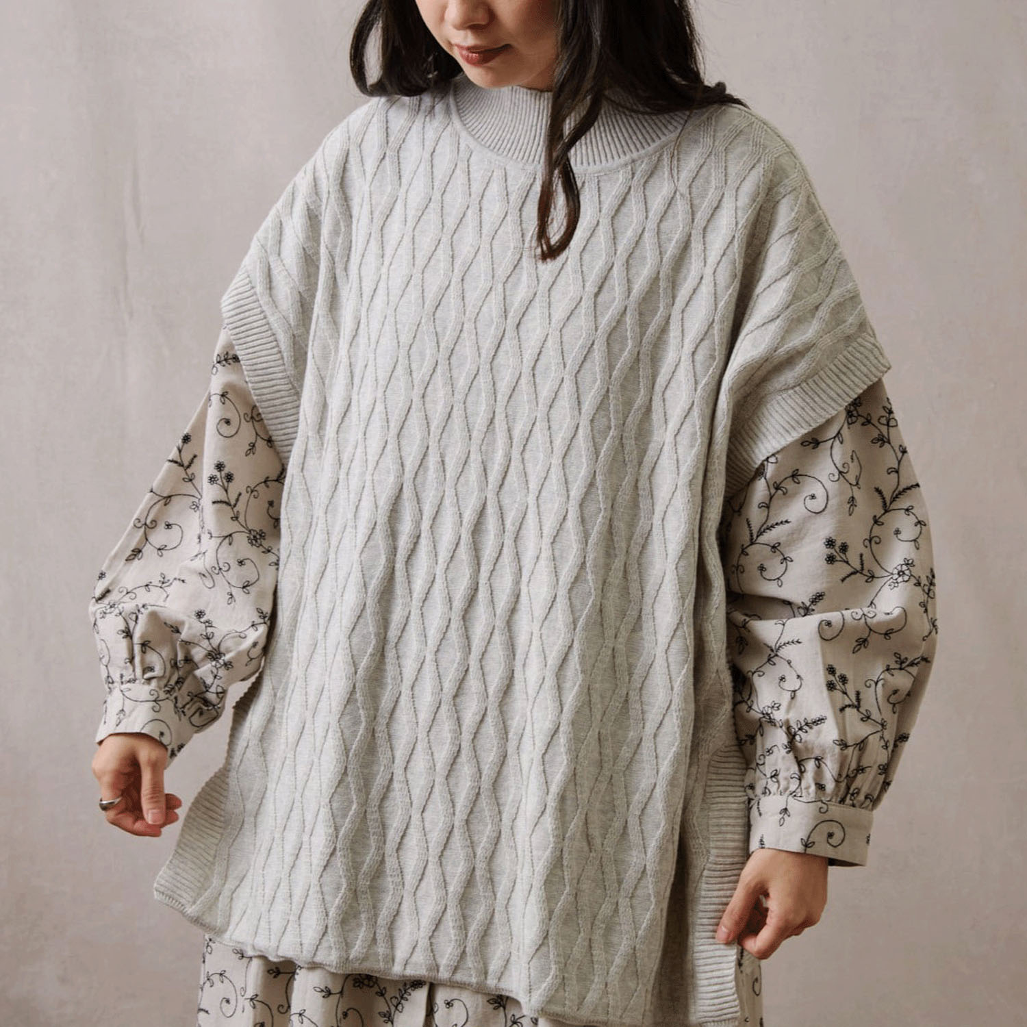 teMite 綿ニット模様編みベスト - 画像10