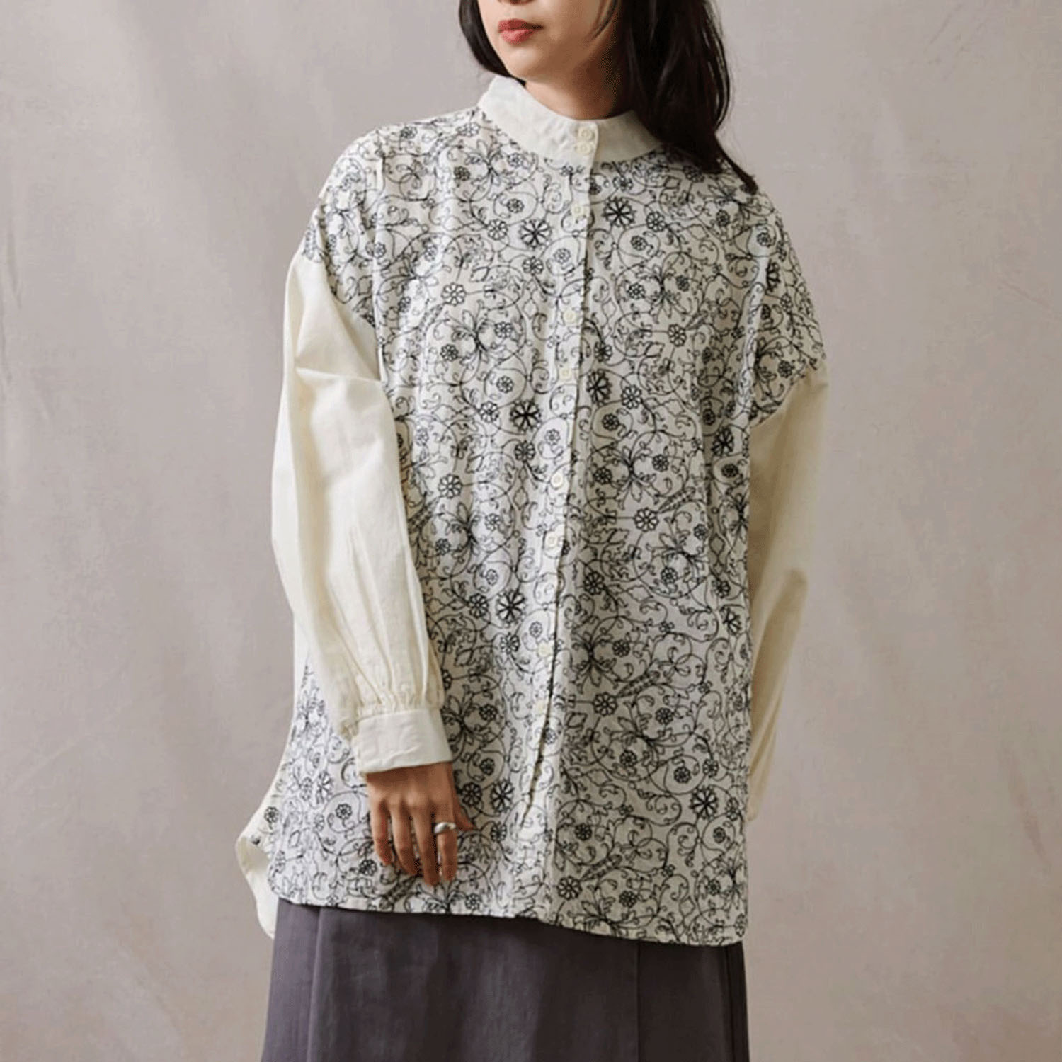 teMite フロント刺繍シャツチュニック