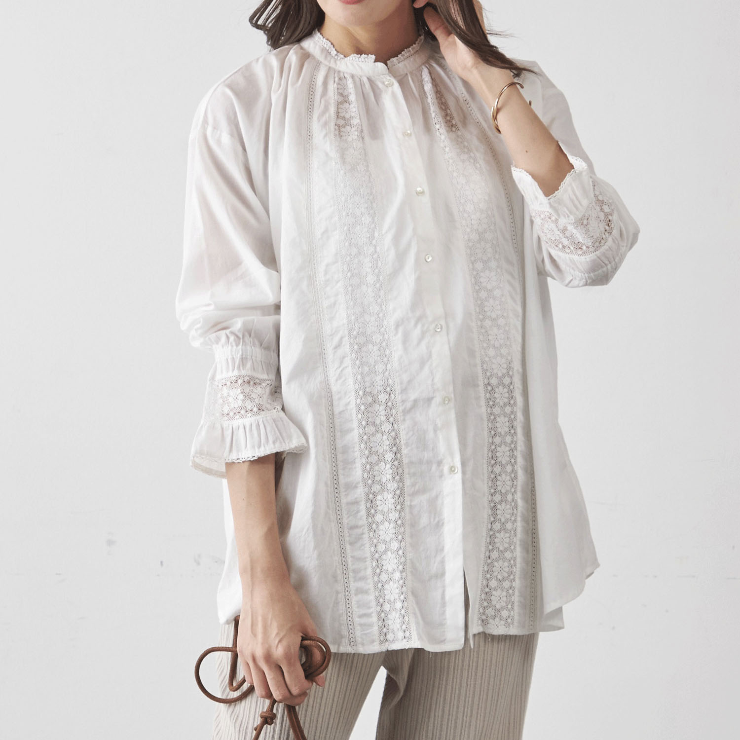 Fanaka レースフリルカフスブラウス
