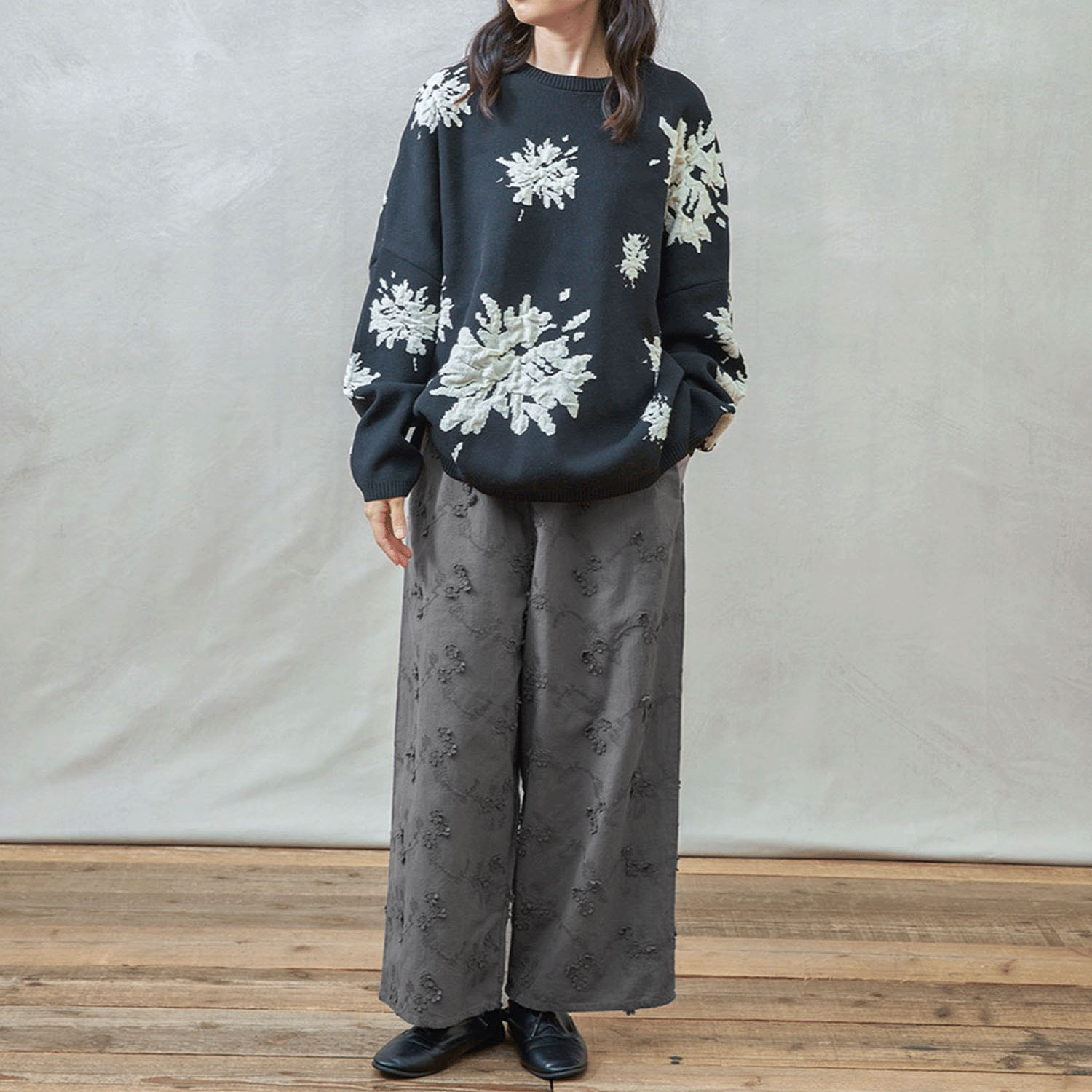 teMite 立体刺繍ワイドパンツ - 画像4