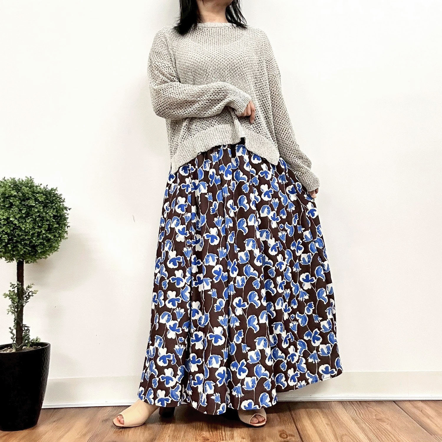 MONiLE ジョーゼット花柄ロングスカート - 画像4