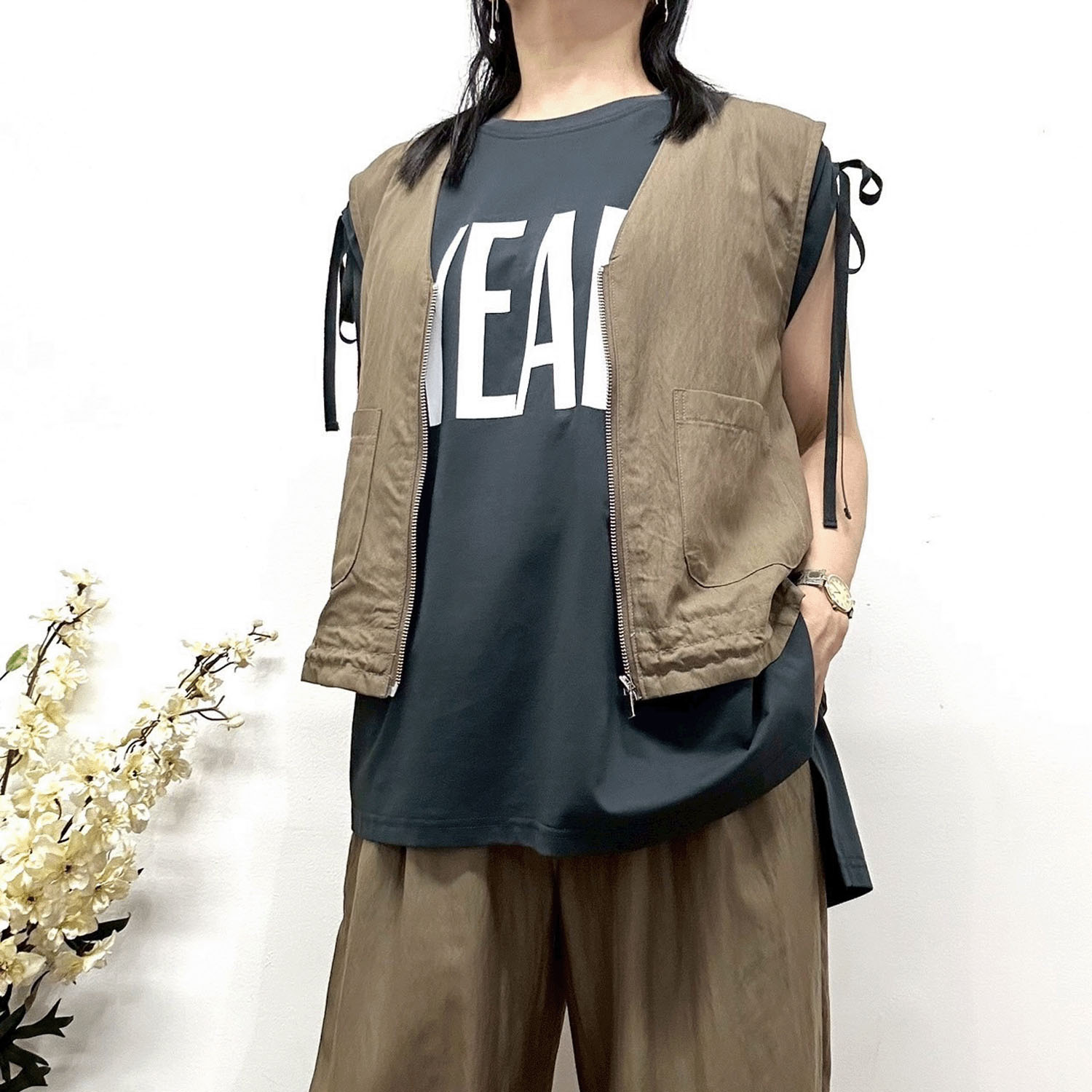 MONiLE ジップベスト