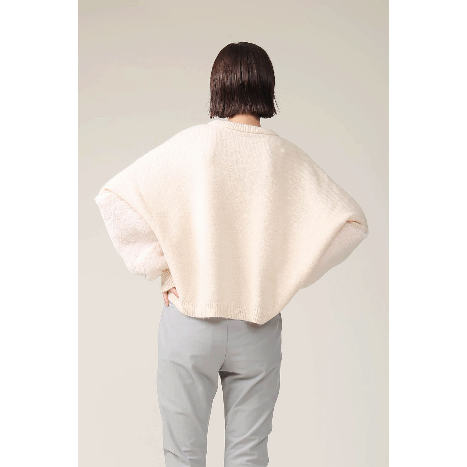 【Insta Live】trois 袖エコファー切替プルオーバーニット - 画像8