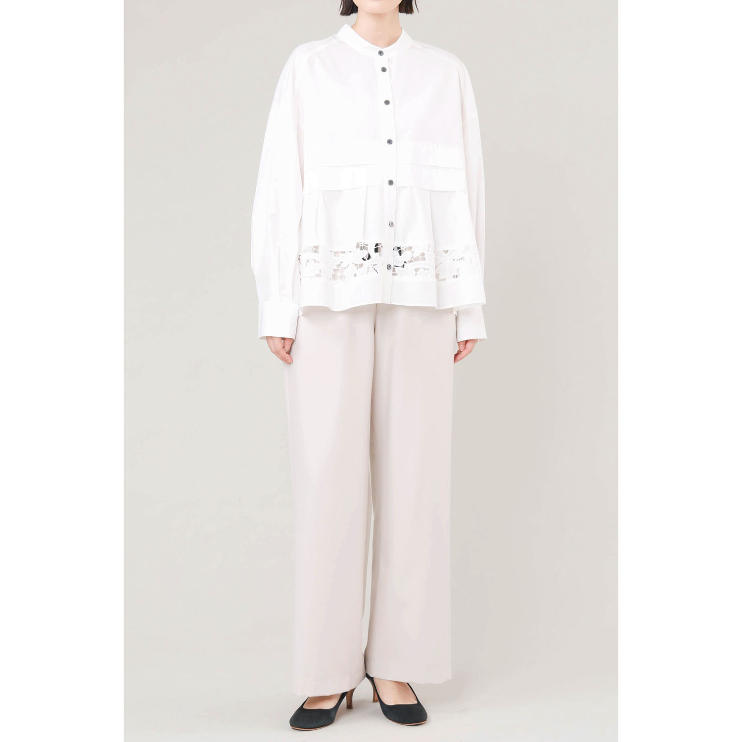 trois フラワーレース刺繍ペプラムブラウス - 画像5