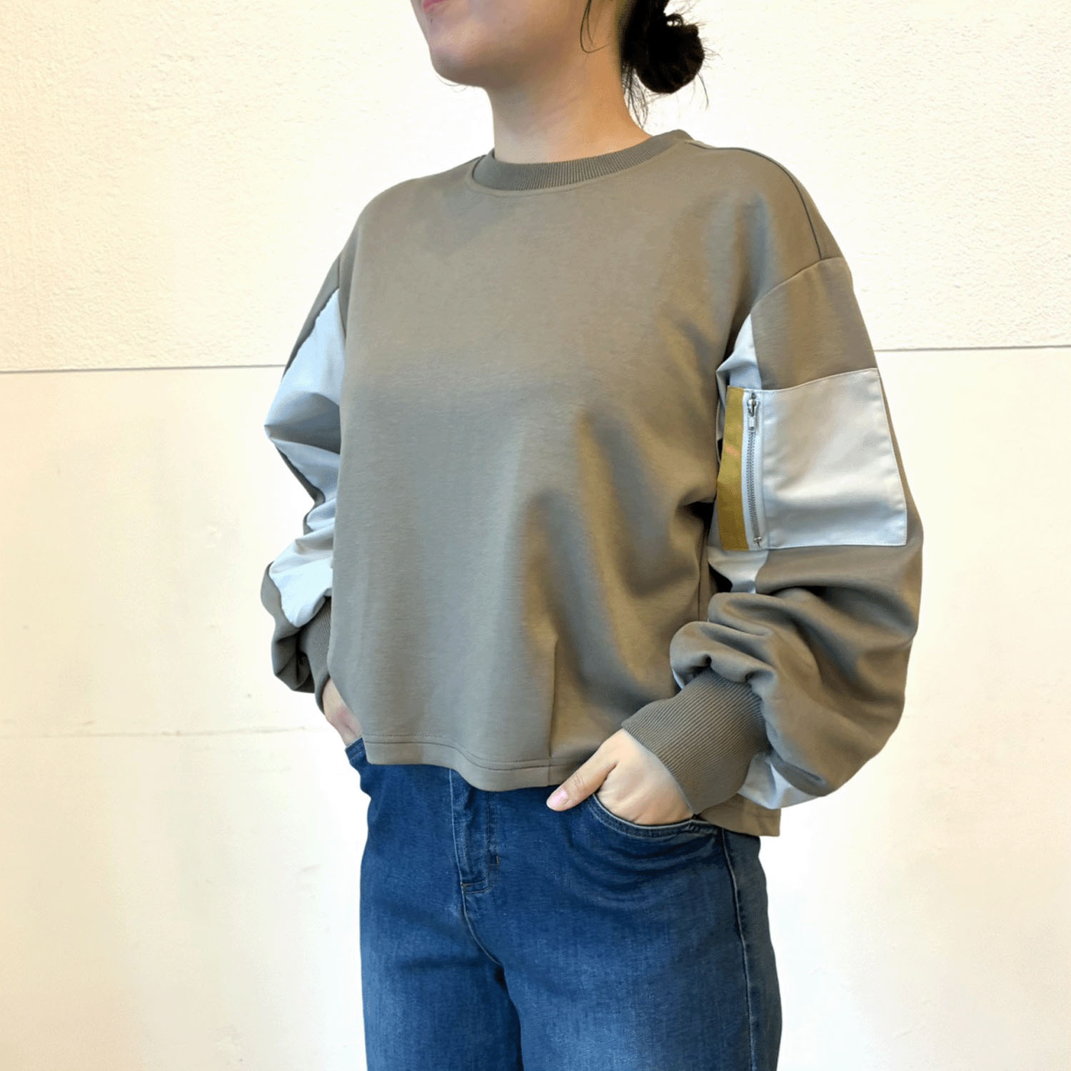 袖ポケット付きプルオーバー - 画像10