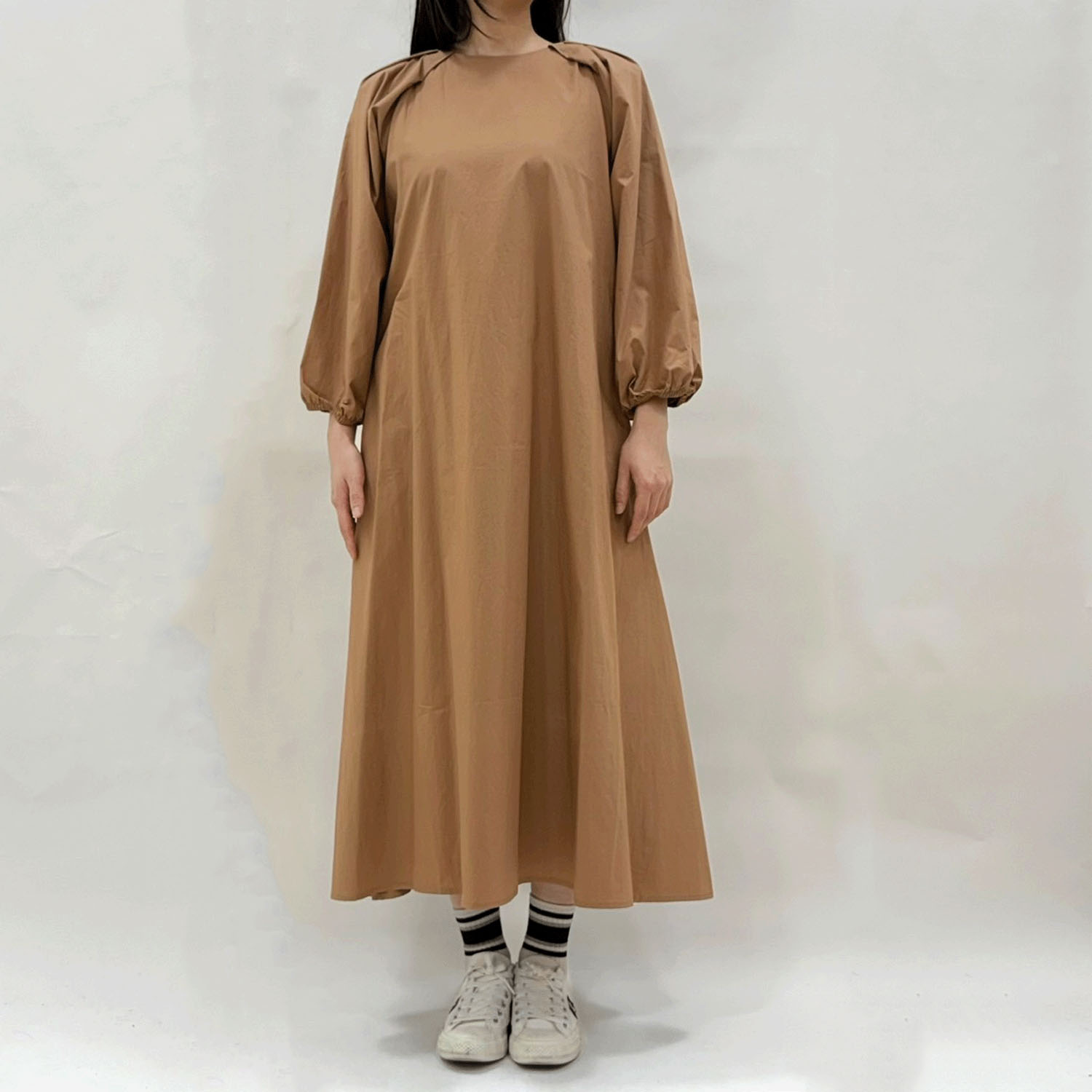 肩タックバックリボンAラインワンピース - 画像5