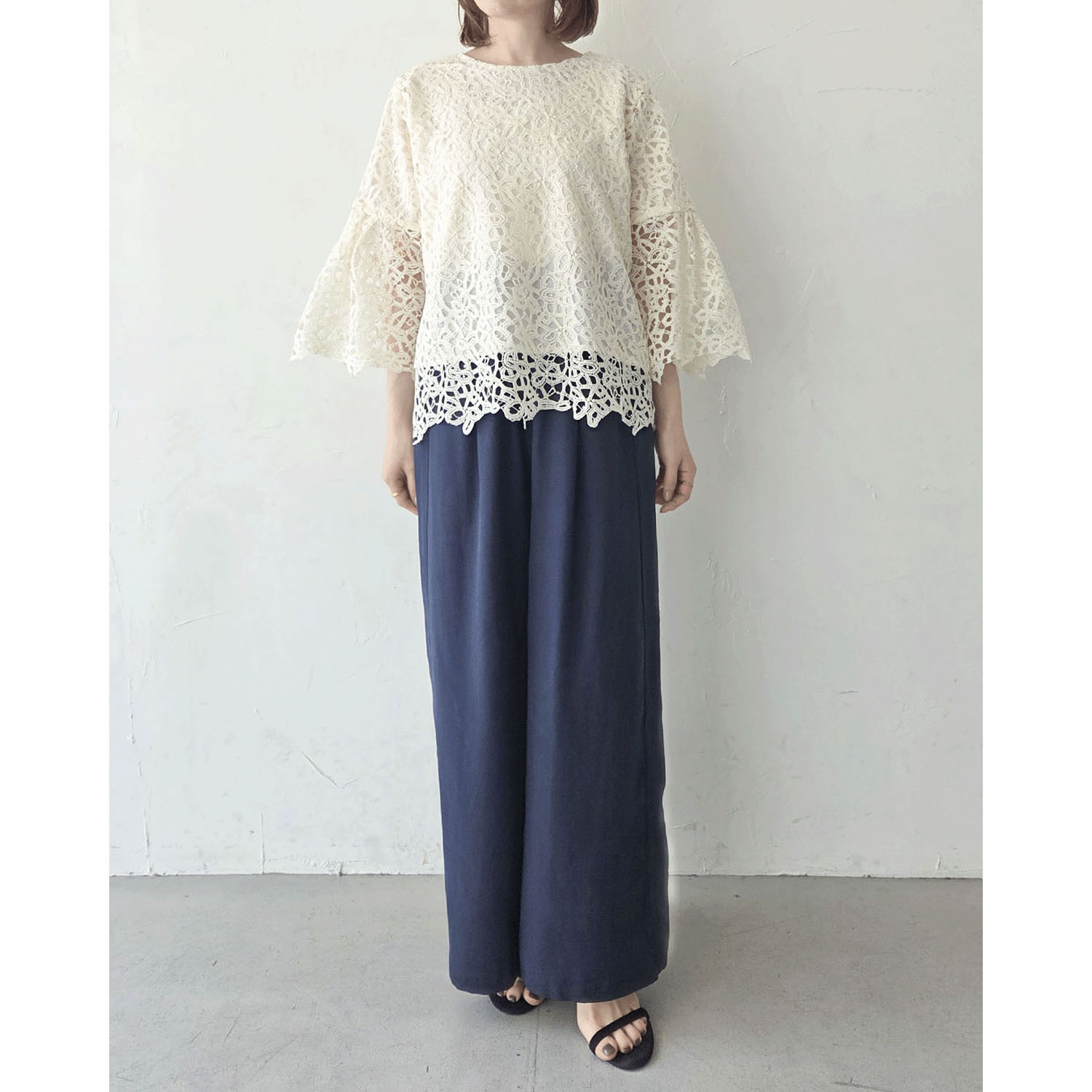 epidemique 2WAYレースブラウス - 画像3