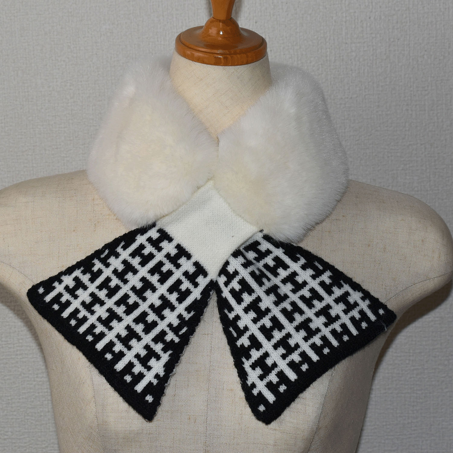 パターン柄ニット＆ファーティペット - 画像9