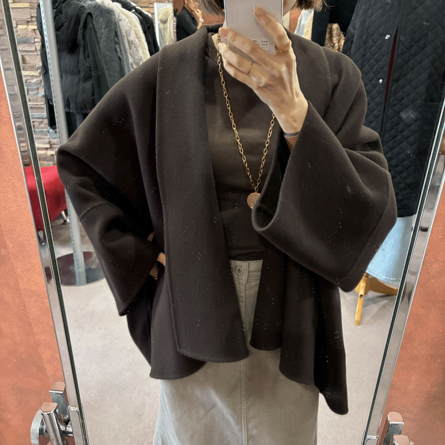 【Inata Live】一珠 B7 リバー仕立ウールコート - 画像13