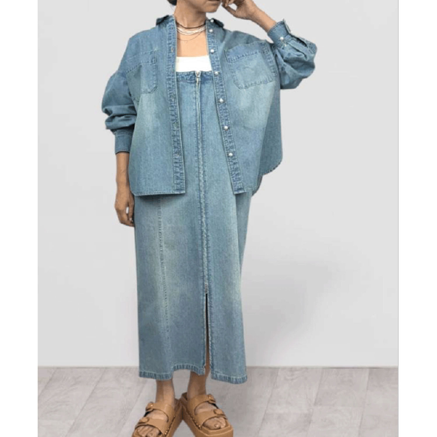 QTUME デニムパール釦シャツ - 画像5