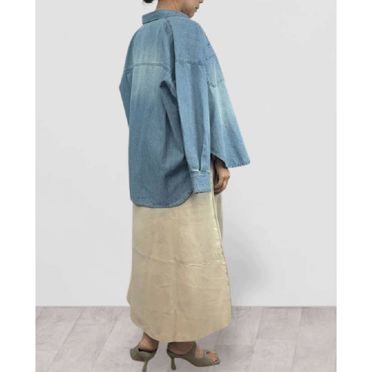 QTUME デニムパール釦シャツ - 画像7