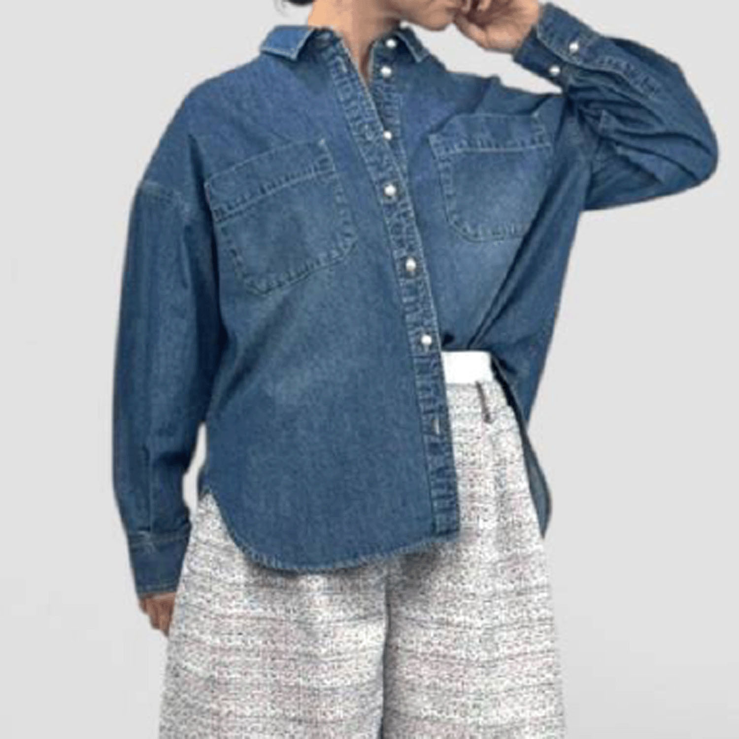 QTUME デニムパール釦シャツ