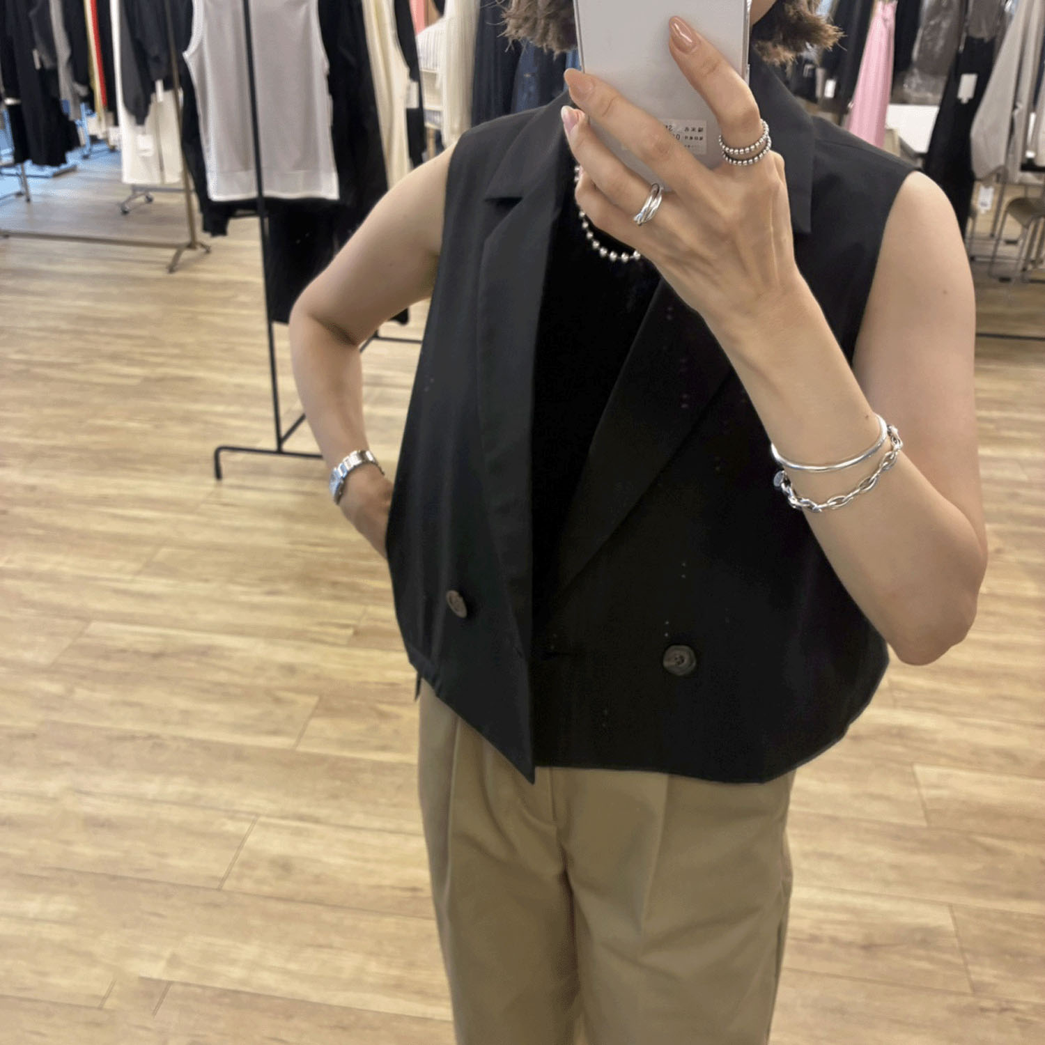 QTUME クロップドスリーブレスジャケット - 画像14