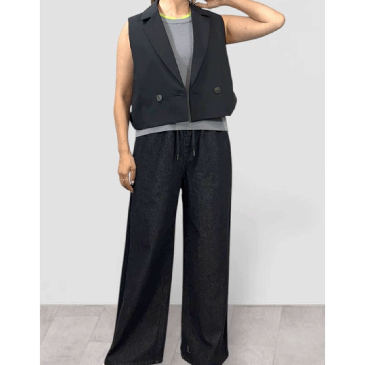 QTUME クロップドスリーブレスジャケット - 画像10