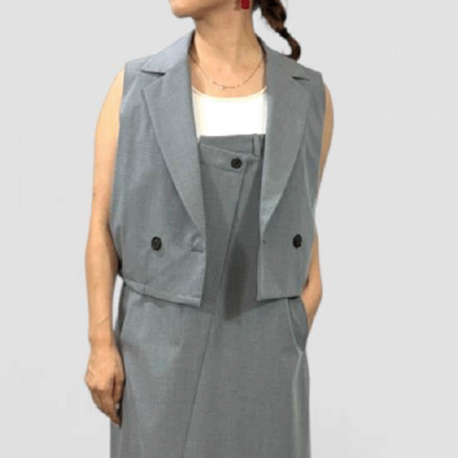 QTUME クロップドスリーブレスジャケット