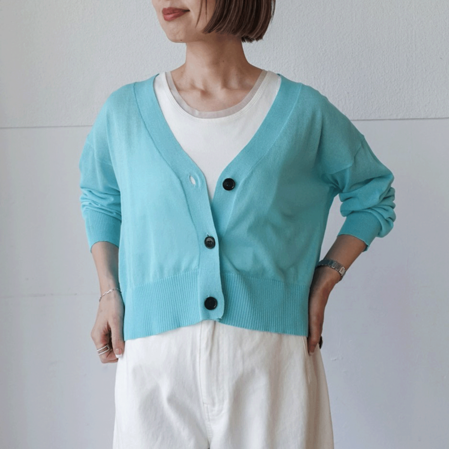 QTUME シアーニットクロップドカーデ