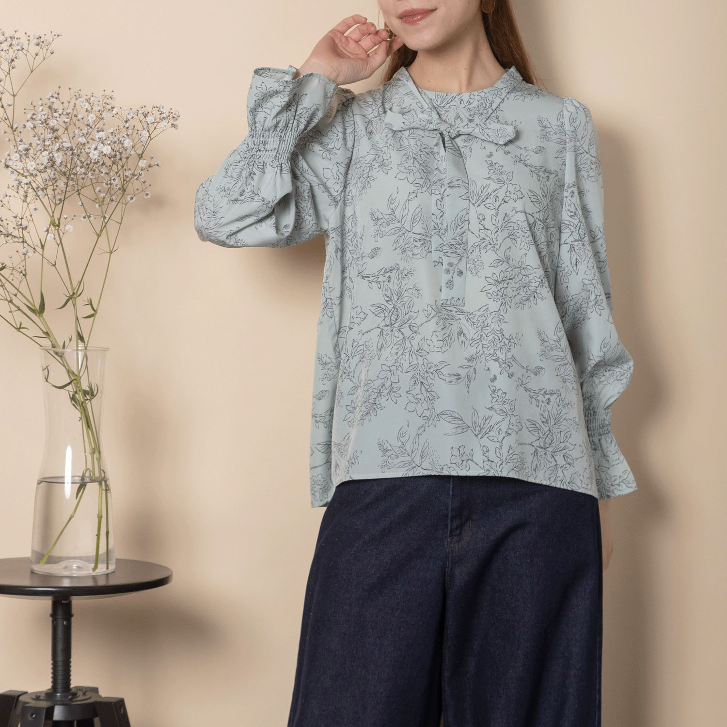 グラン山貴 プリントボウタイブラウス