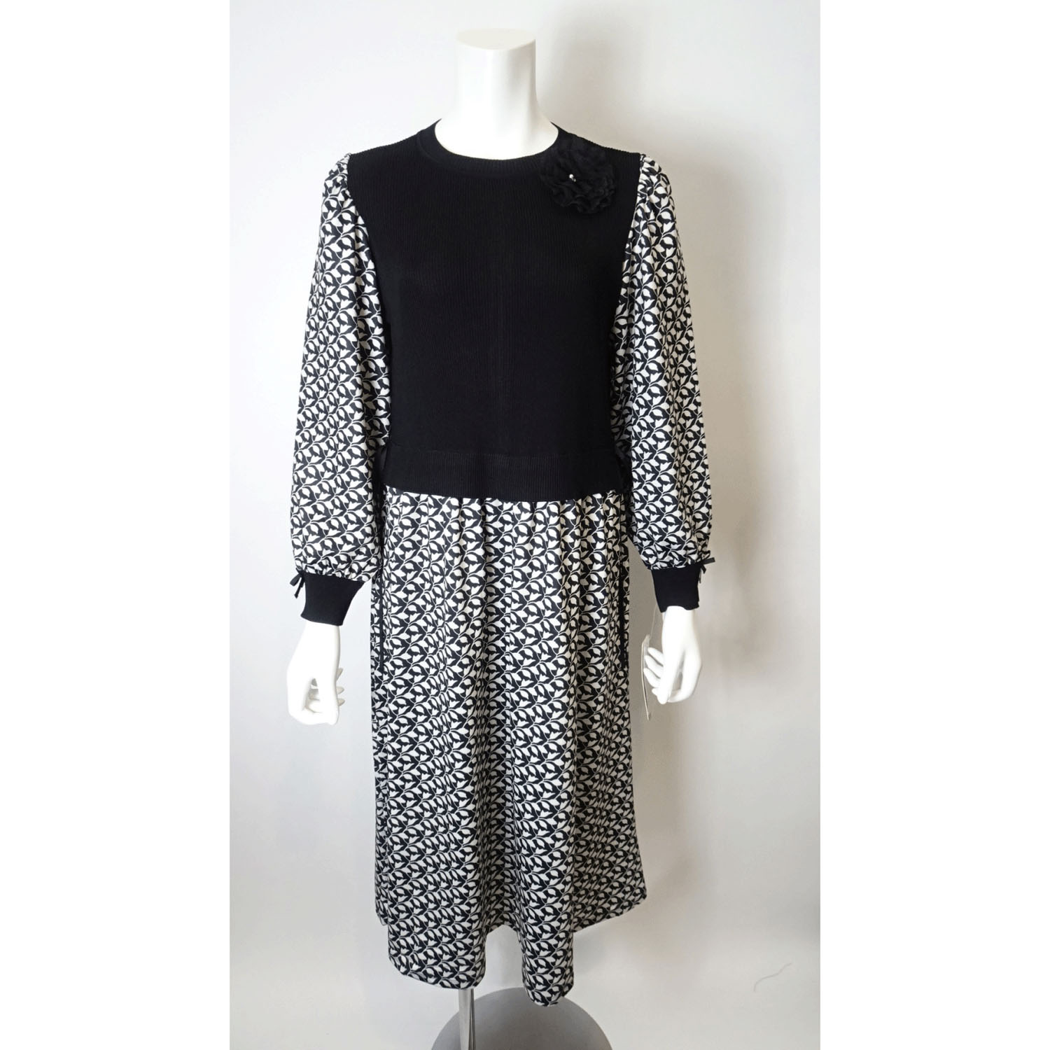 Super Beauty ニットベスト×レイヤード風プリントワンピース - 画像15