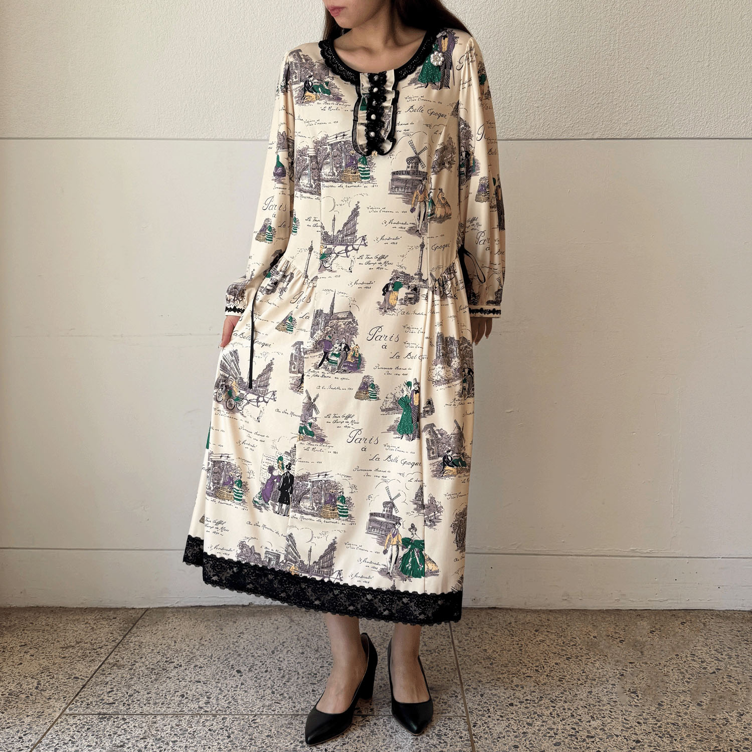 【Insta Live】Super Beauty 胸元×裾レースプリントワンピース - 画像2