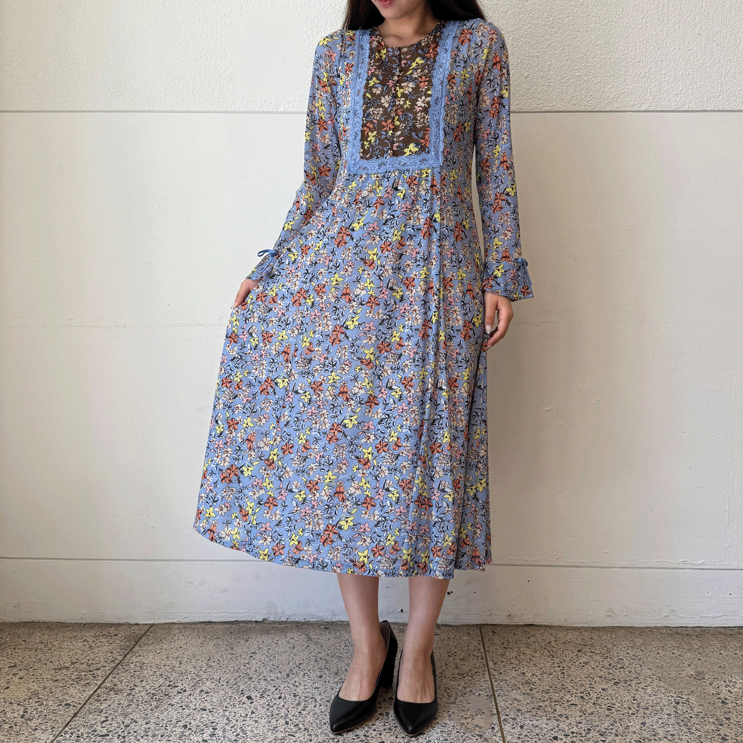 Super Beauty 小花プリントパワーネット素材ワンピース - 画像2