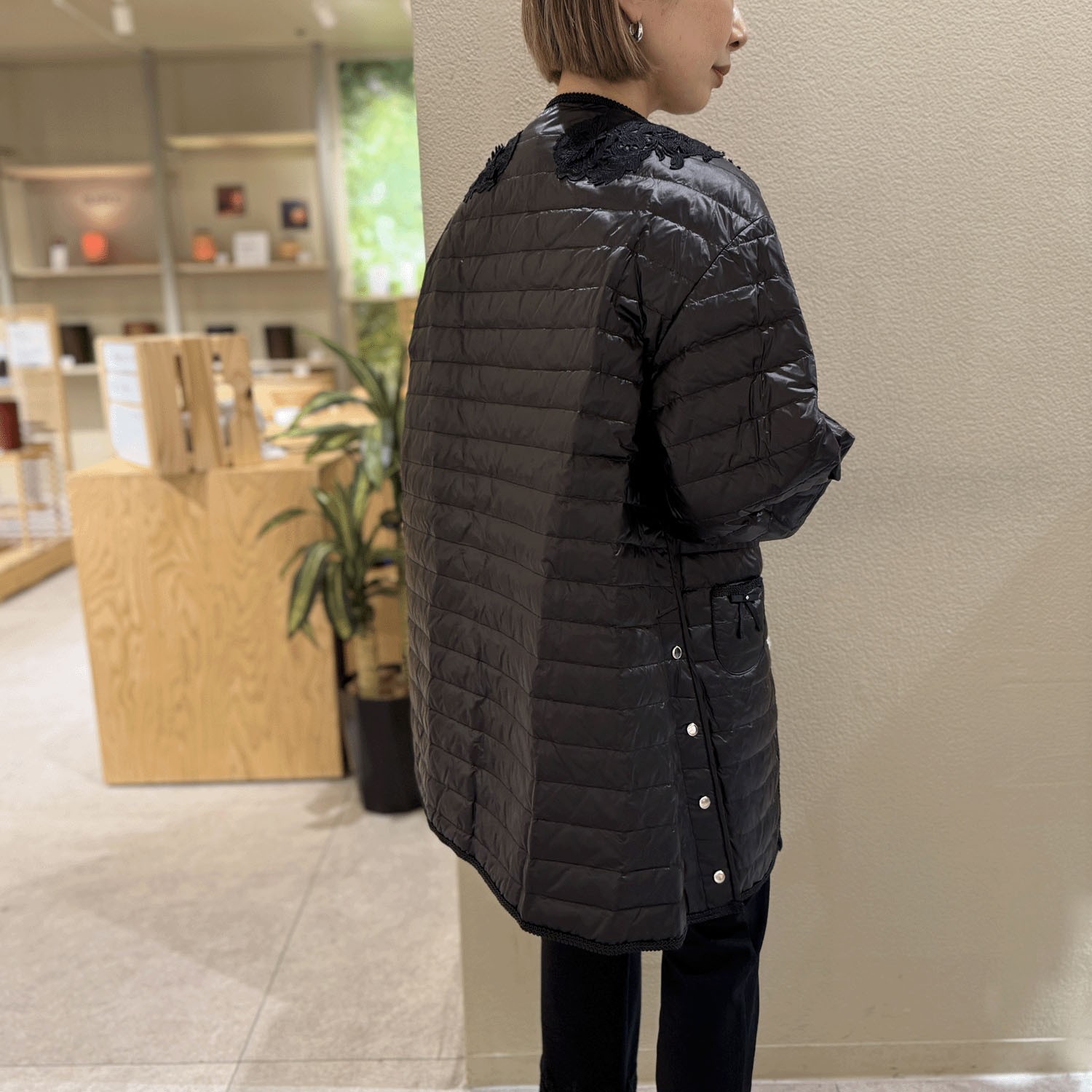 【Inata Live】Super Beauty レースデザイン ライトダウンジャケット - 画像7