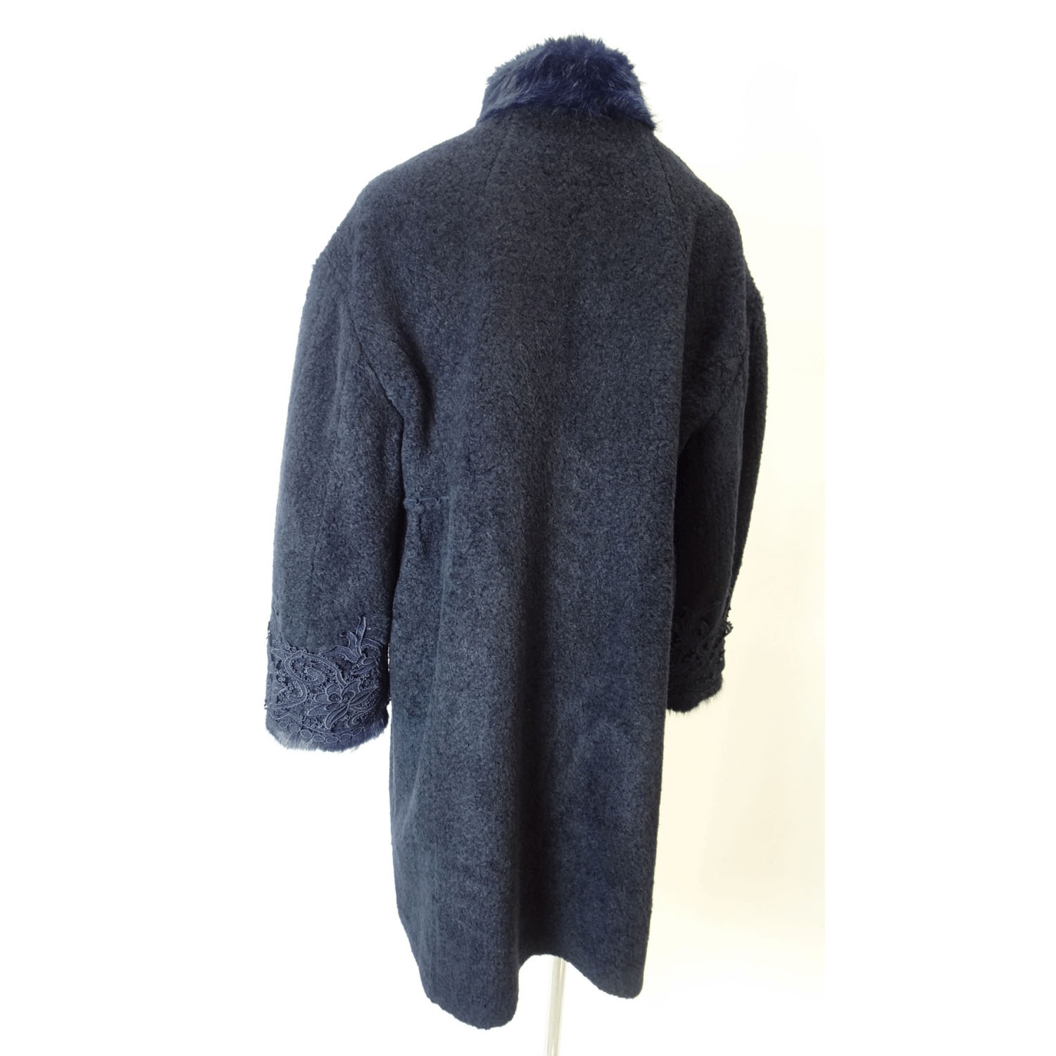 【Inata Live】Super Beauty ファー使い花モチーフ付コート - 画像19