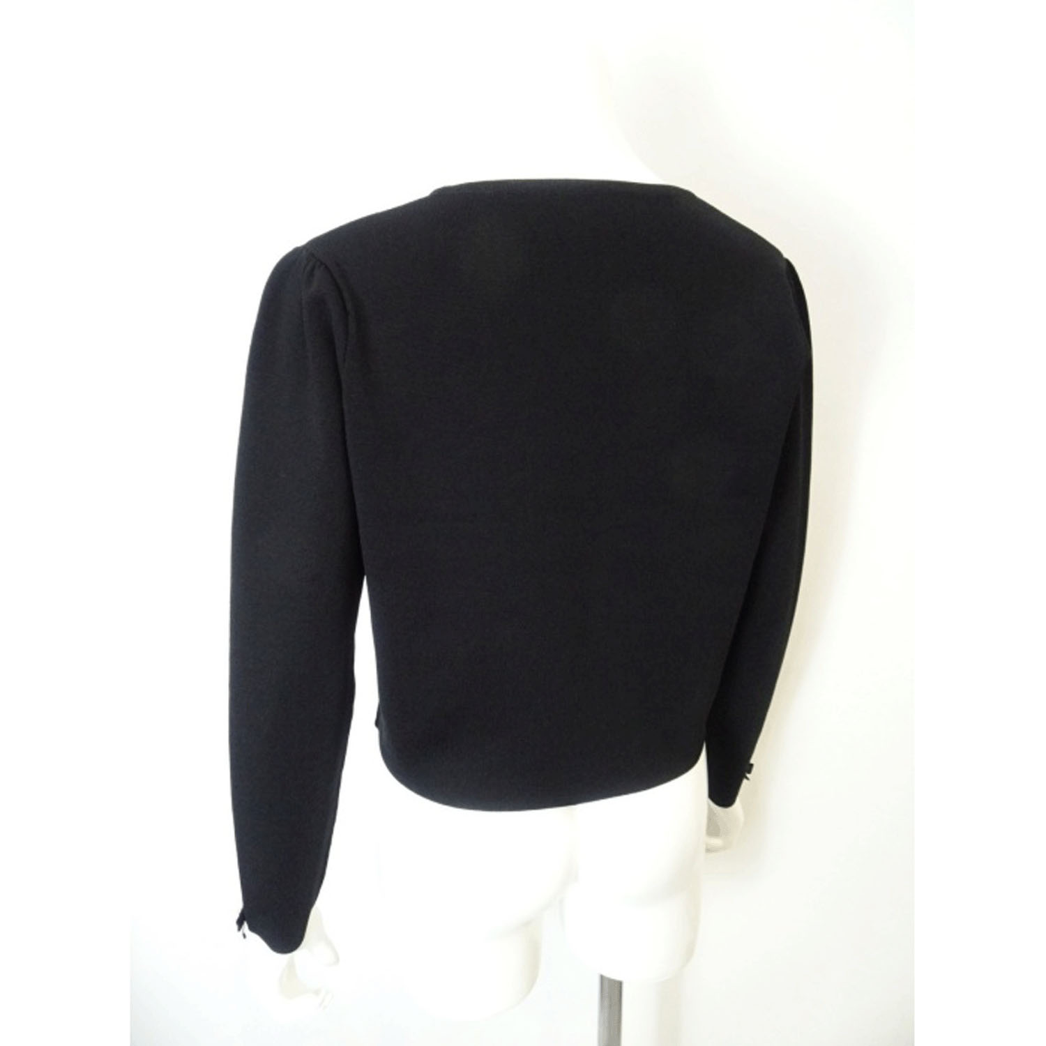 【Insta Live】Super Beauty ジュエルボタン付きクロップドカーディガン - 画像11