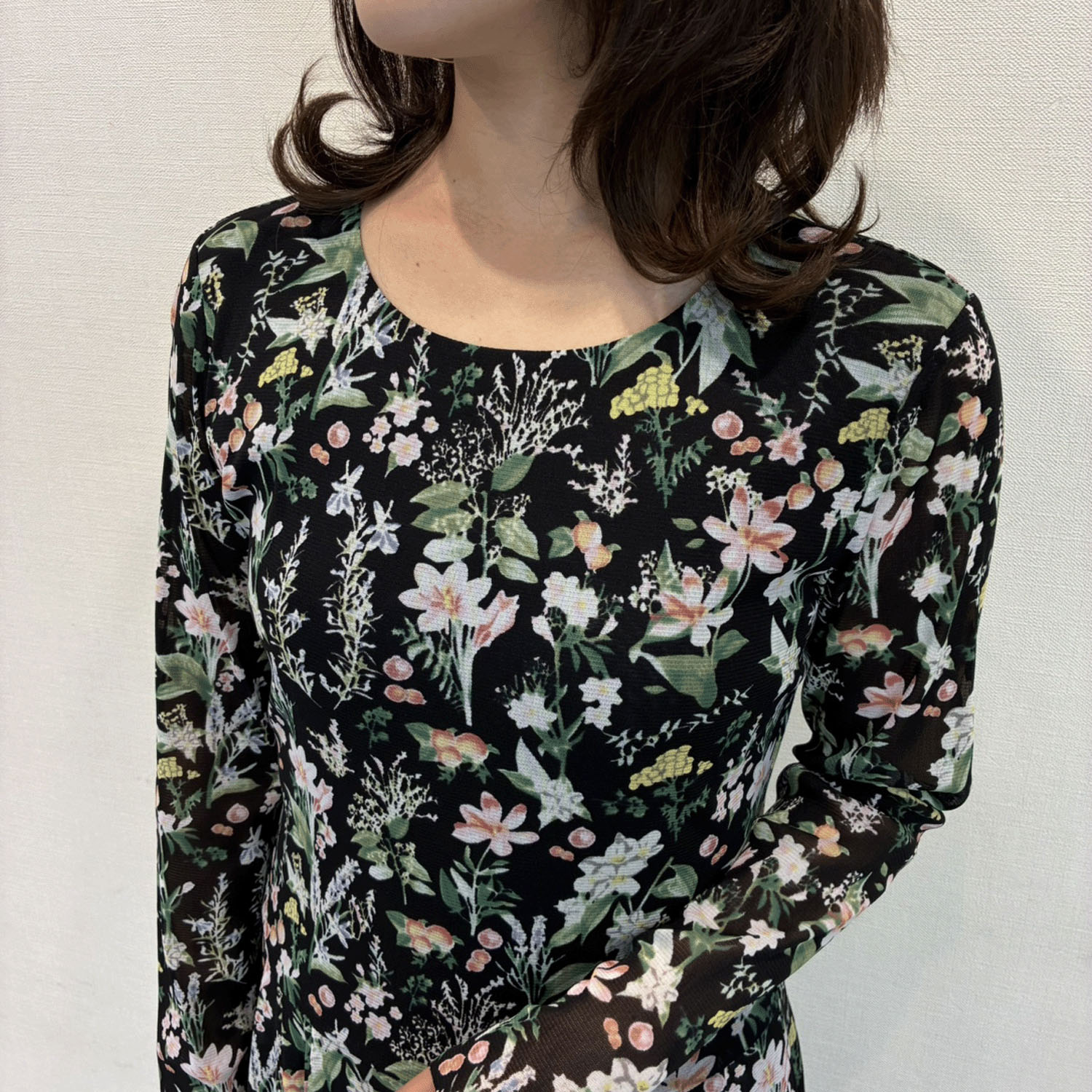 Super Beauty アシンメトリーヘム花柄プリントパワーネット素材チュニック - 画像5