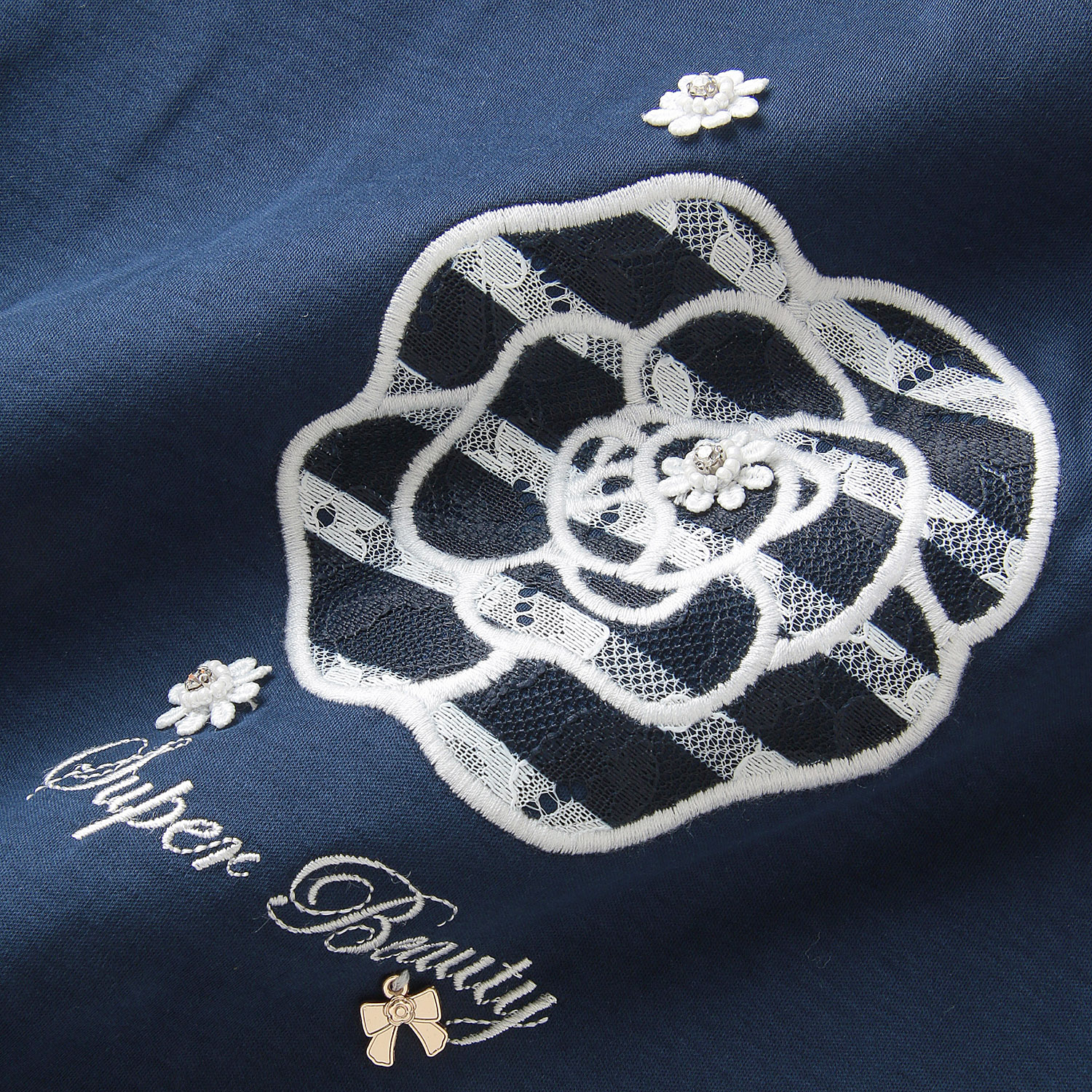 【3月下旬入荷予定】Super Beauty 胸元花刺しゅう袖ボーダー柄フリルTシャツ - 画像17