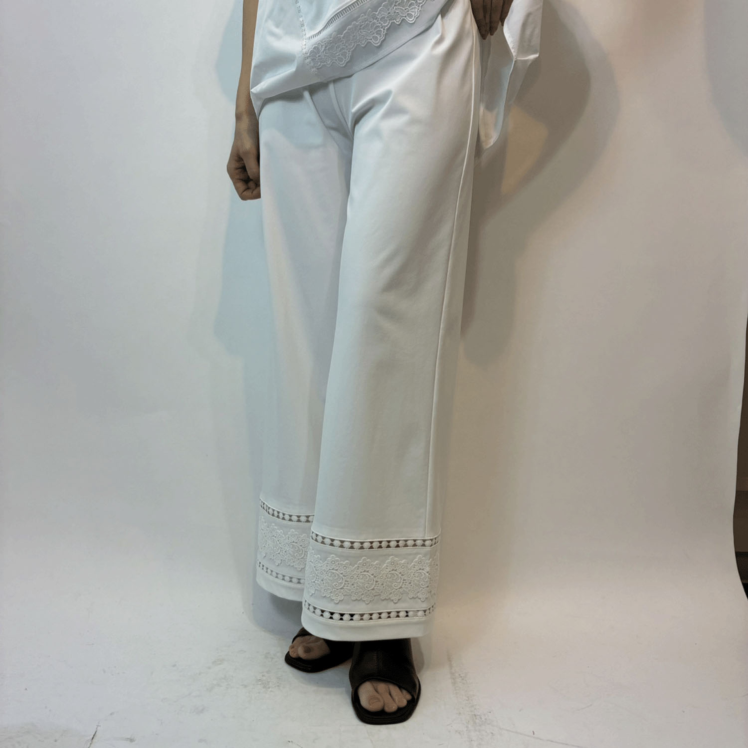 【3月下旬入荷予定】Super Beauty ハシゴレース×裾レースワイドパンツ - 画像4