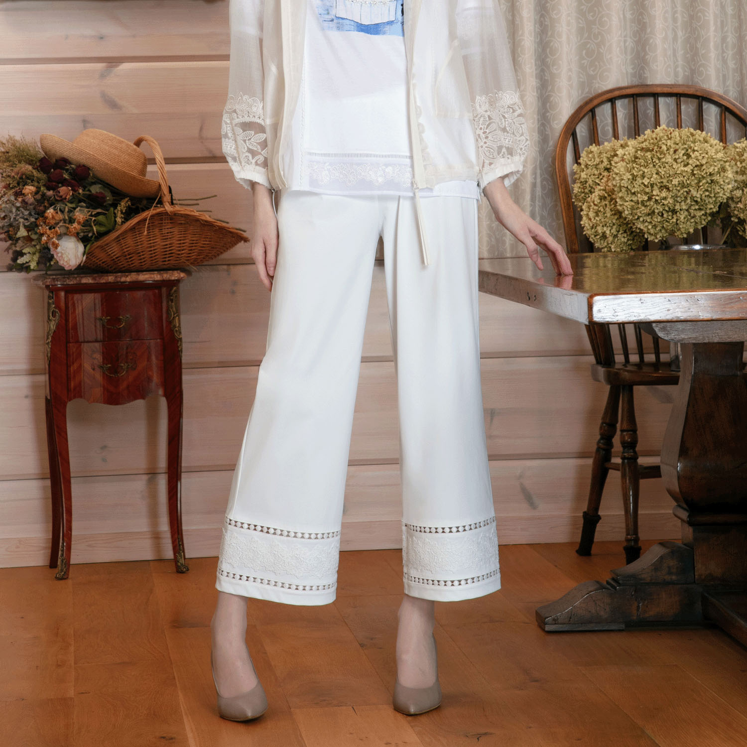 【3月下旬入荷予定】Super Beauty ハシゴレース×裾レースワイドパンツ