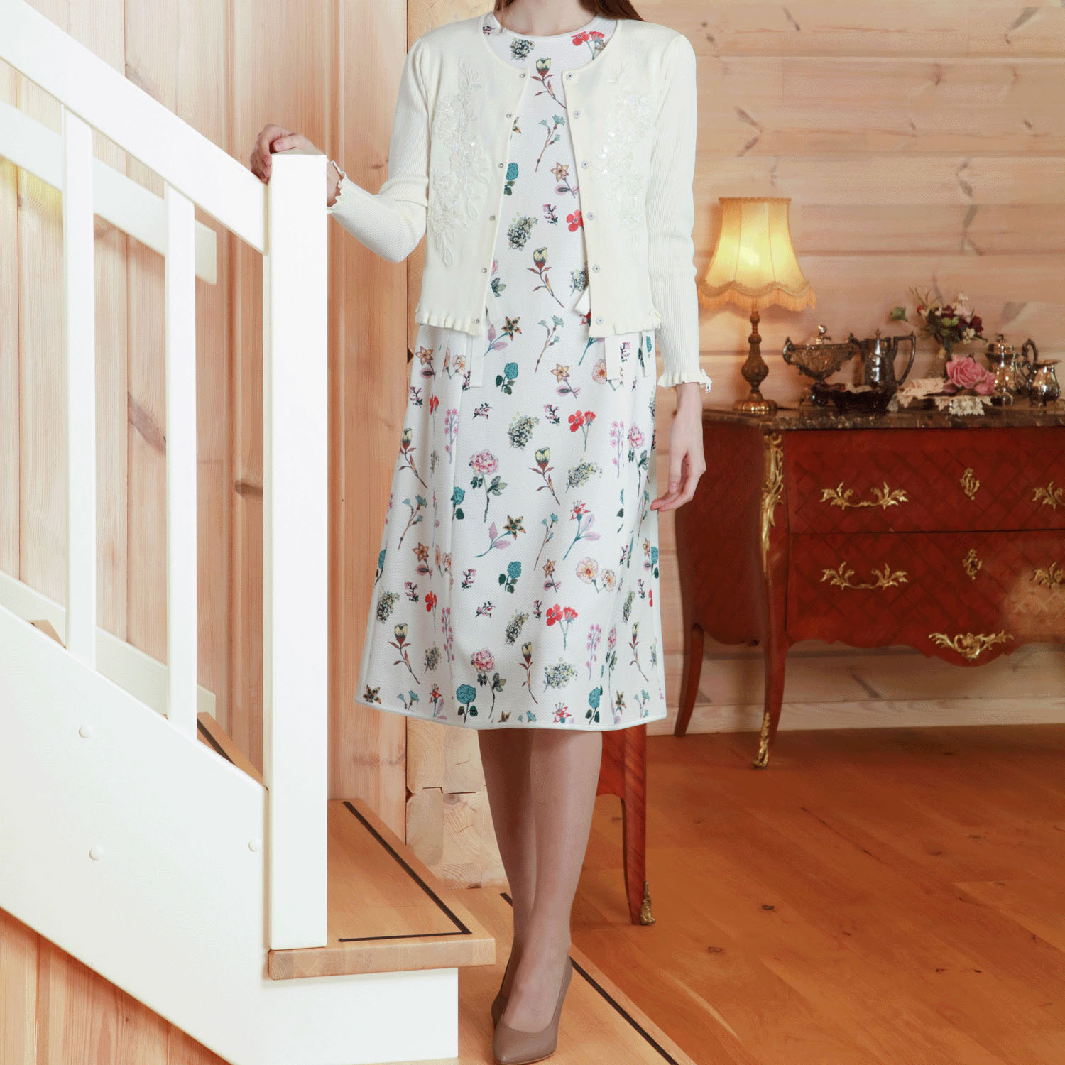 【Insta Live】Super Beauty マルチカラーフラワープリントフレンチスリーブワンピース