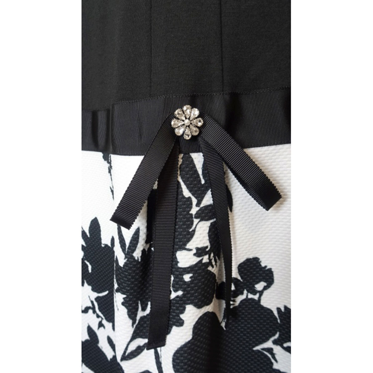 【Insta Live】Super Beauty モノトーン柄ウェスト切替ポンチ素材ワンピース - 画像14