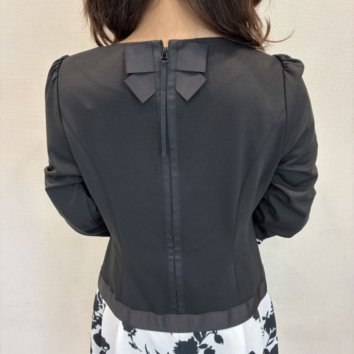 【Insta Live】Super Beauty モノトーン柄ウェスト切替ポンチ素材ワンピース - 画像7