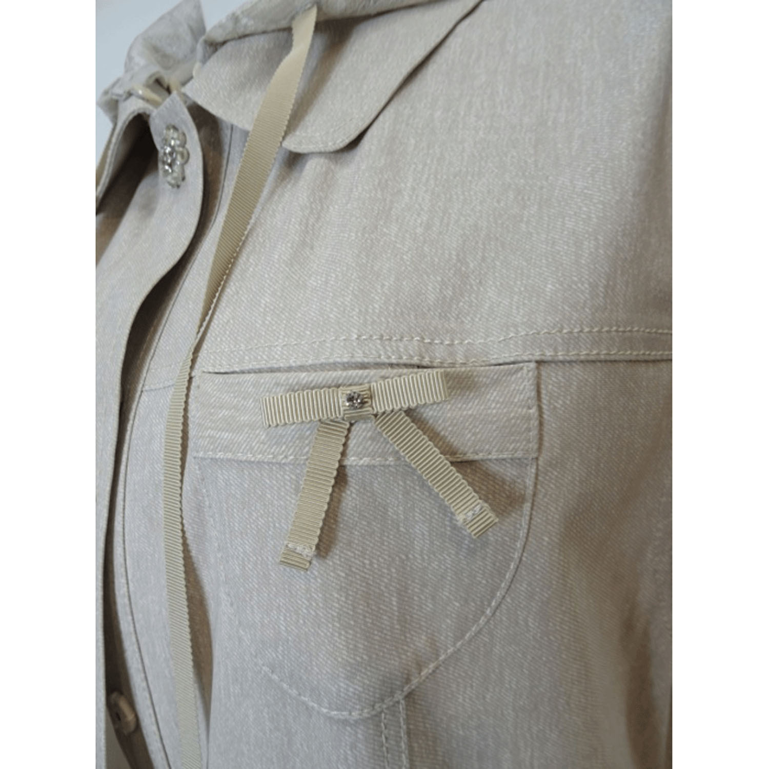 【2月下旬入荷予定】Super Beauty 裾レース切替転写素材フード着脱式ベスト - 画像15