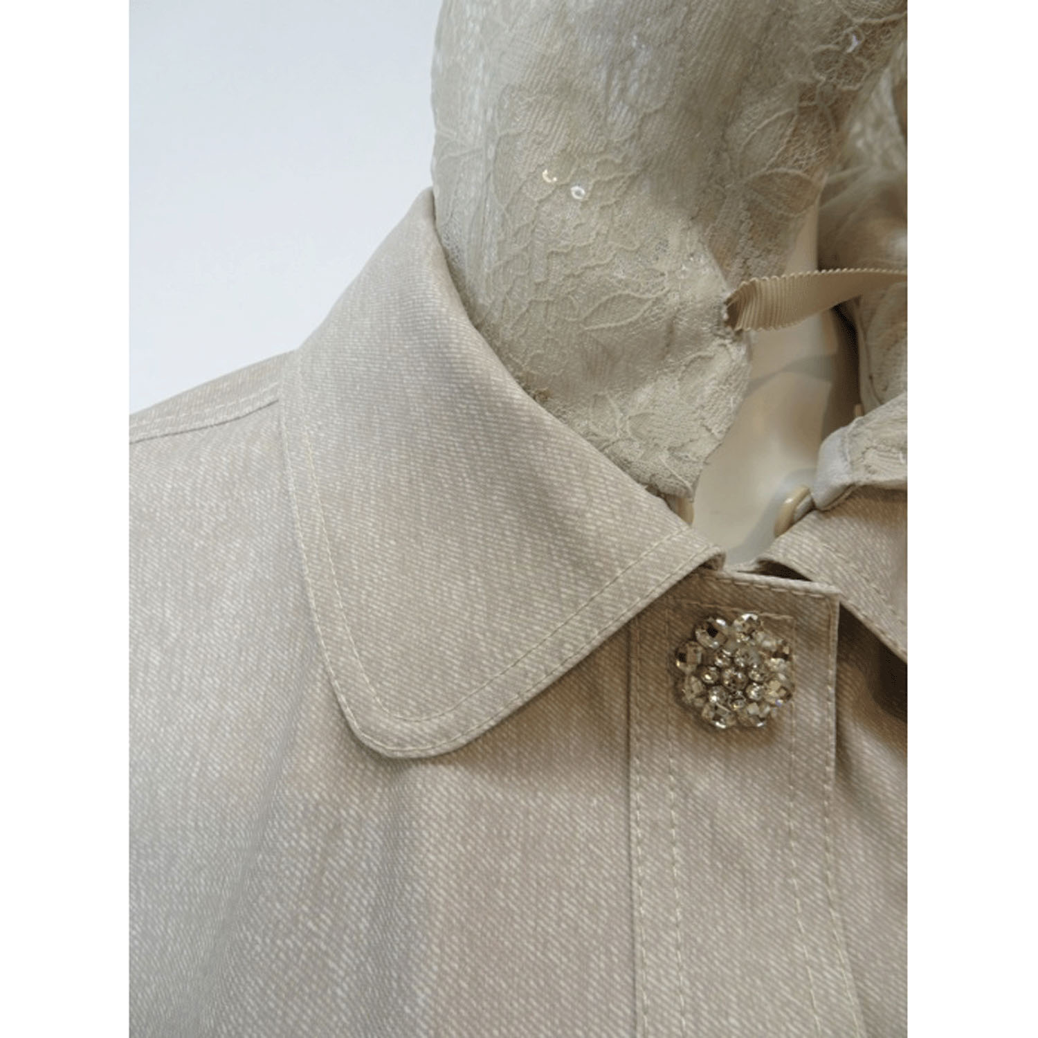 Super Beauty 裾レース切替転写素材フード着脱式ベスト - 画像18