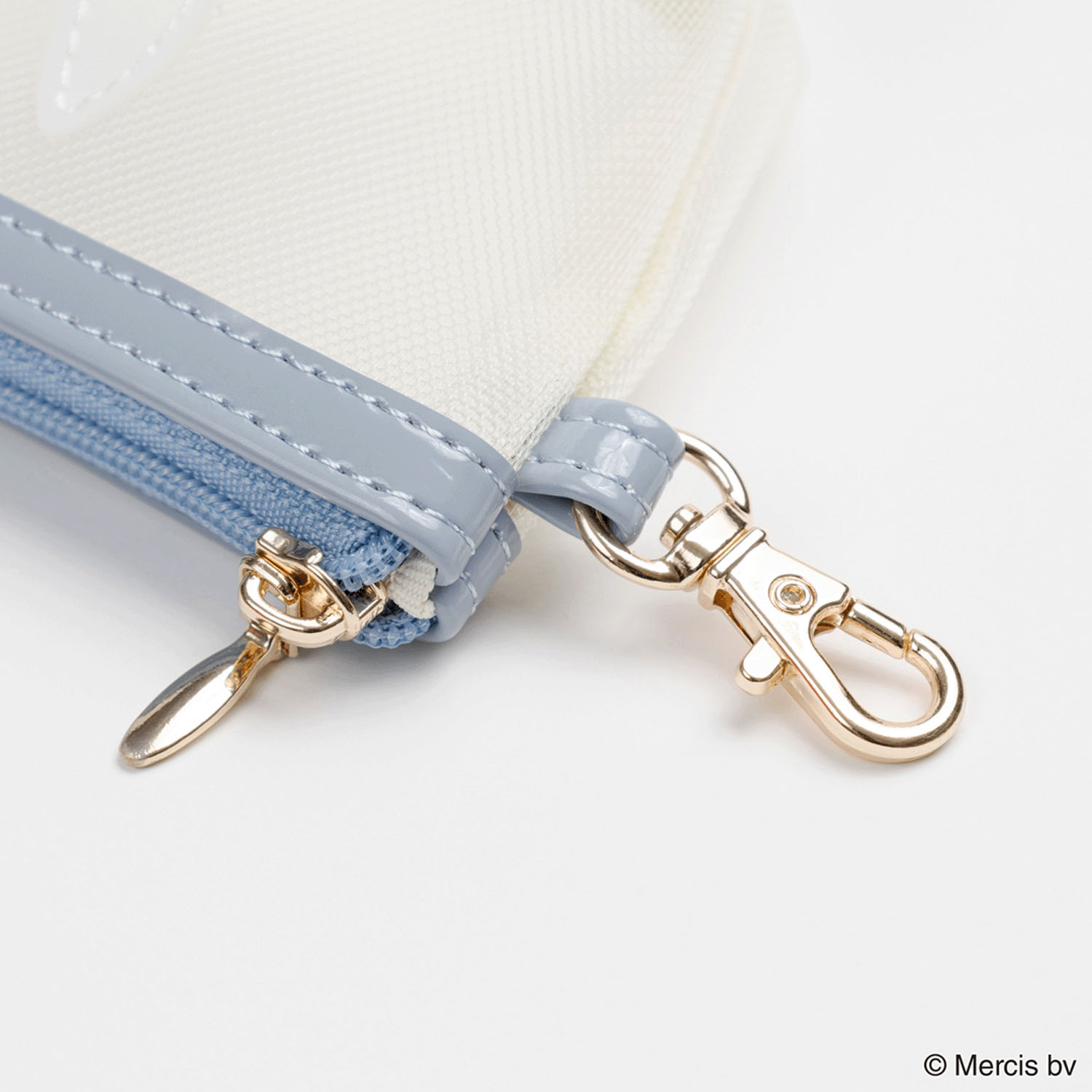 BRUNA BICOLOR MESH マイクロ台形ポーチ アイボリー - 画像4