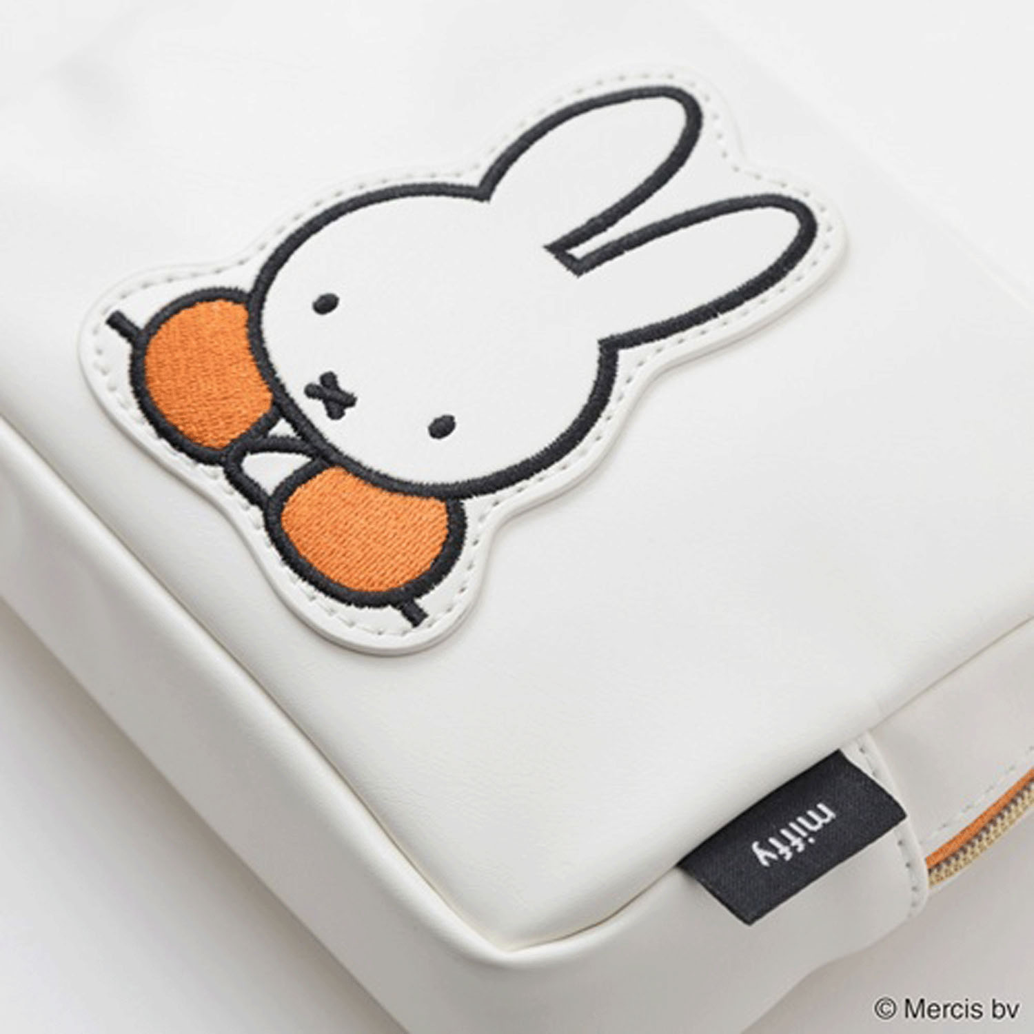 ミッフィーパッチ スクエアポーチ ブルーナレッド - 画像4