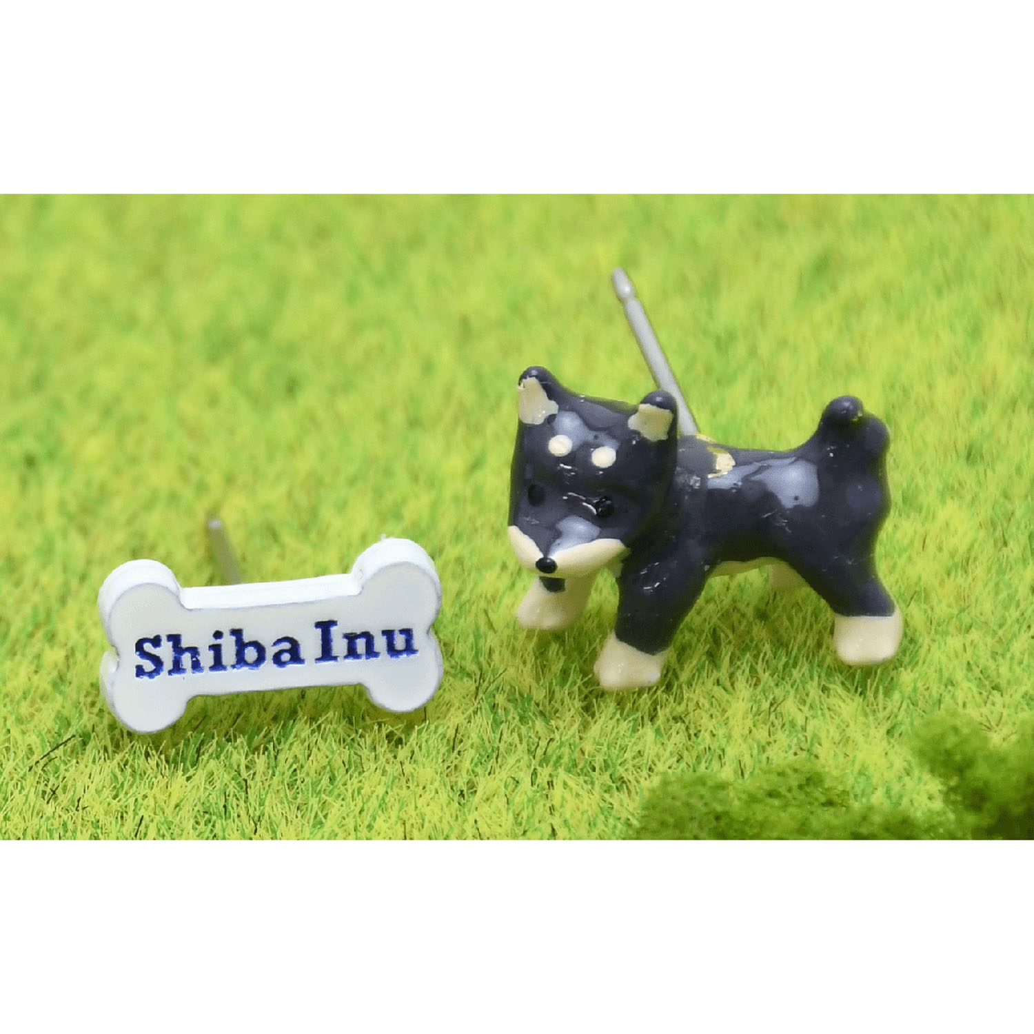 elioピアス 柴犬（黒柴）