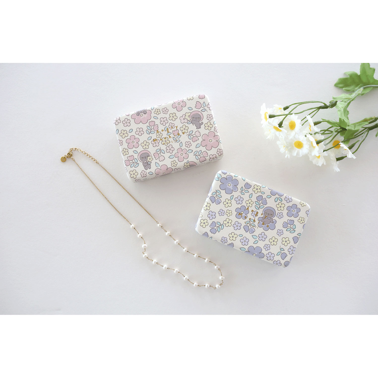 アングリーマチコ フラワー スクエアマルチケース